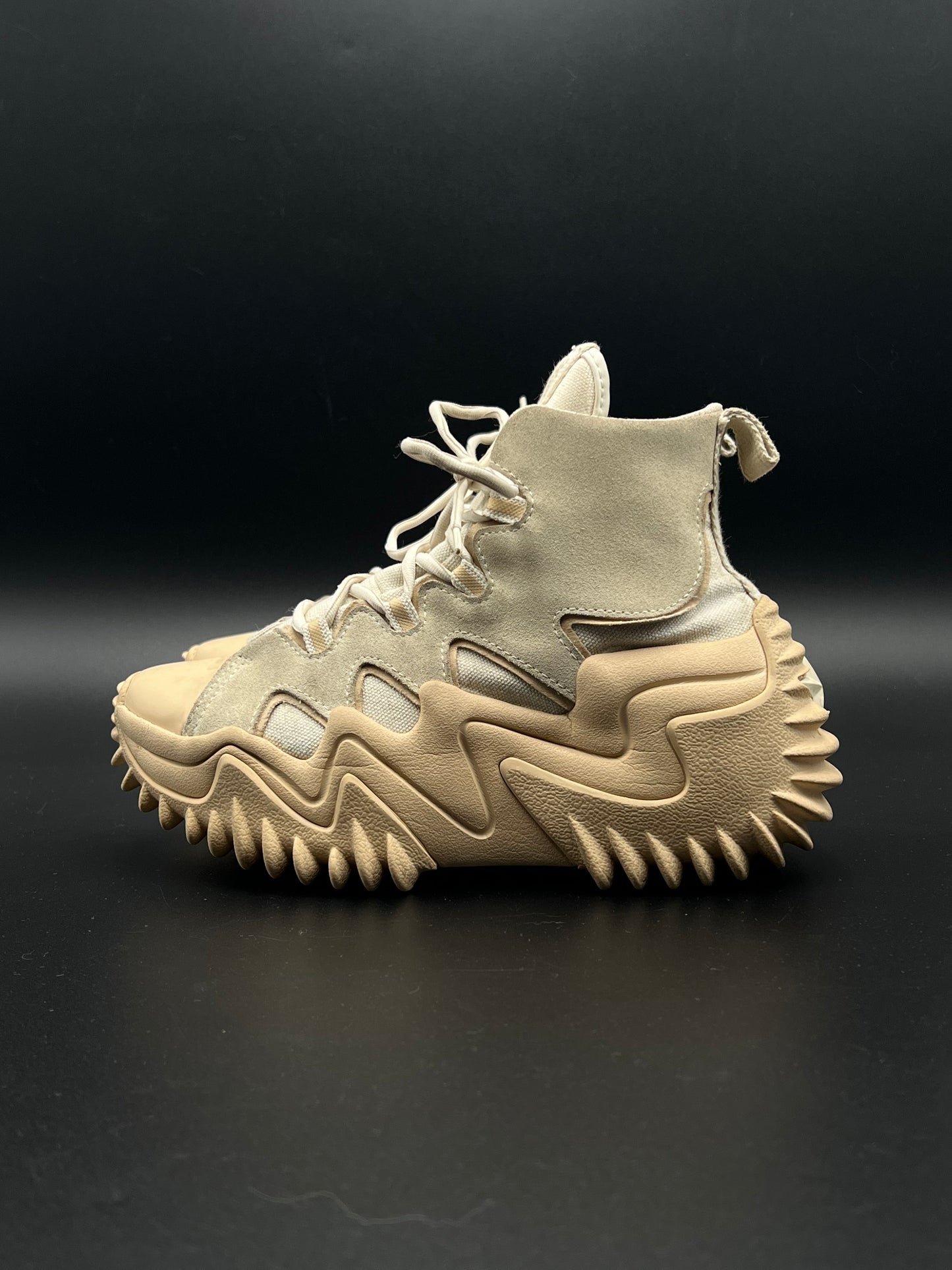 CONVERSE CHUNKY BOOTS