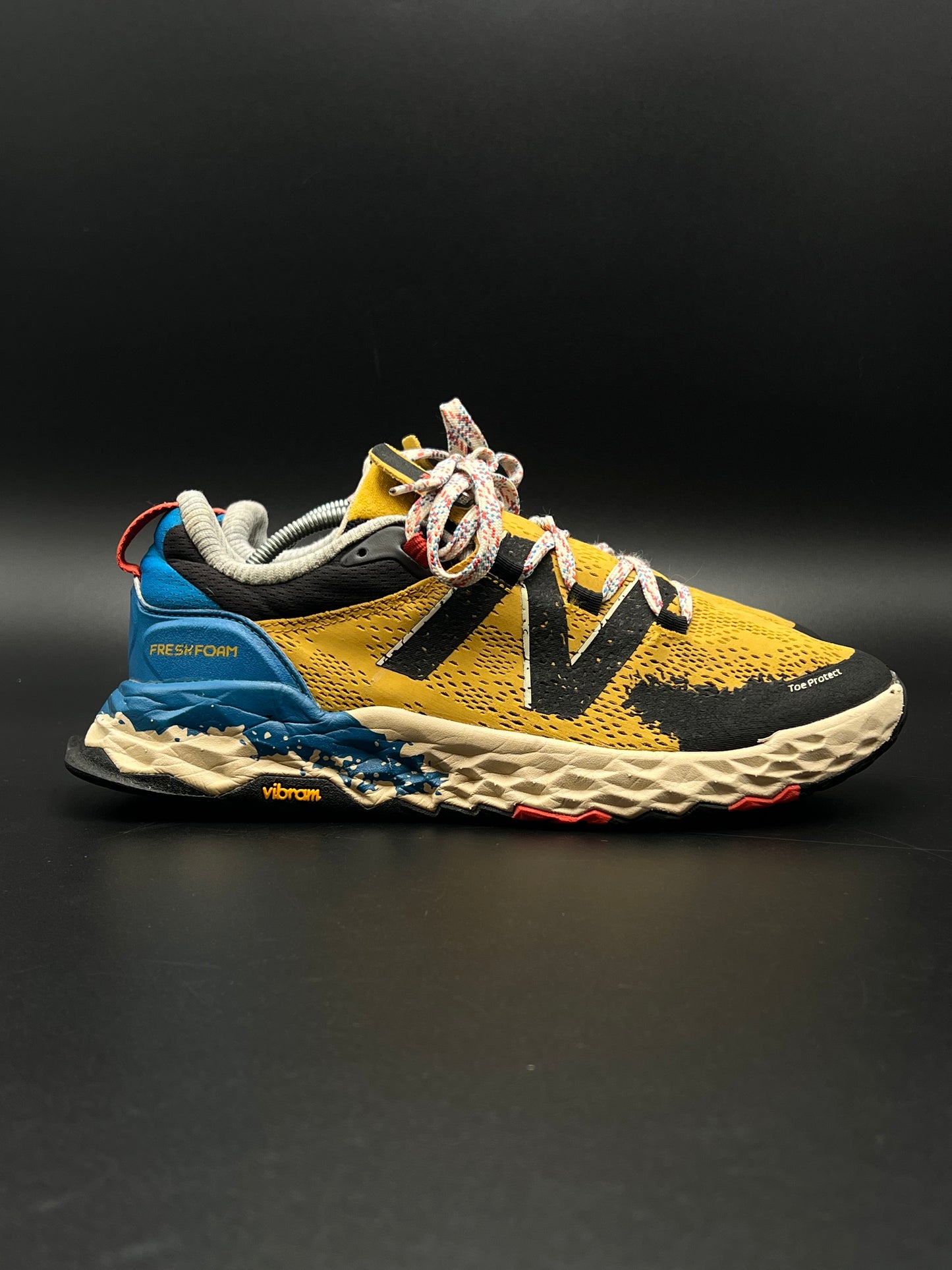 NEW BALANCE FRESH FOAM HIERRO V5 VARSITY GOLD BLUE