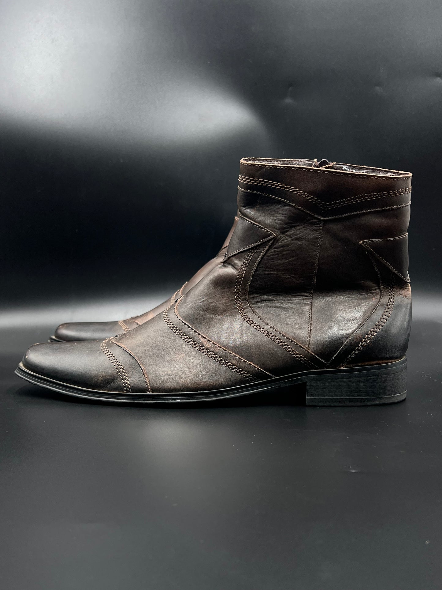 STEVE MADDEN VINTAGE COWBOY CHELSEA BOOTS