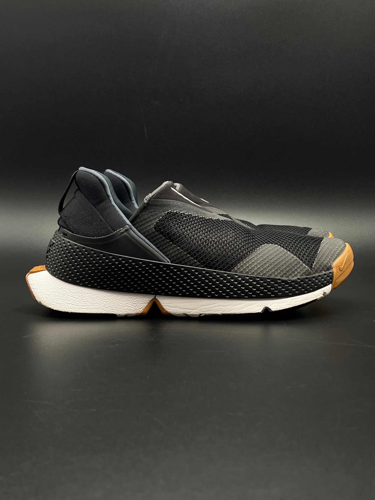 NIKE FLYEASE