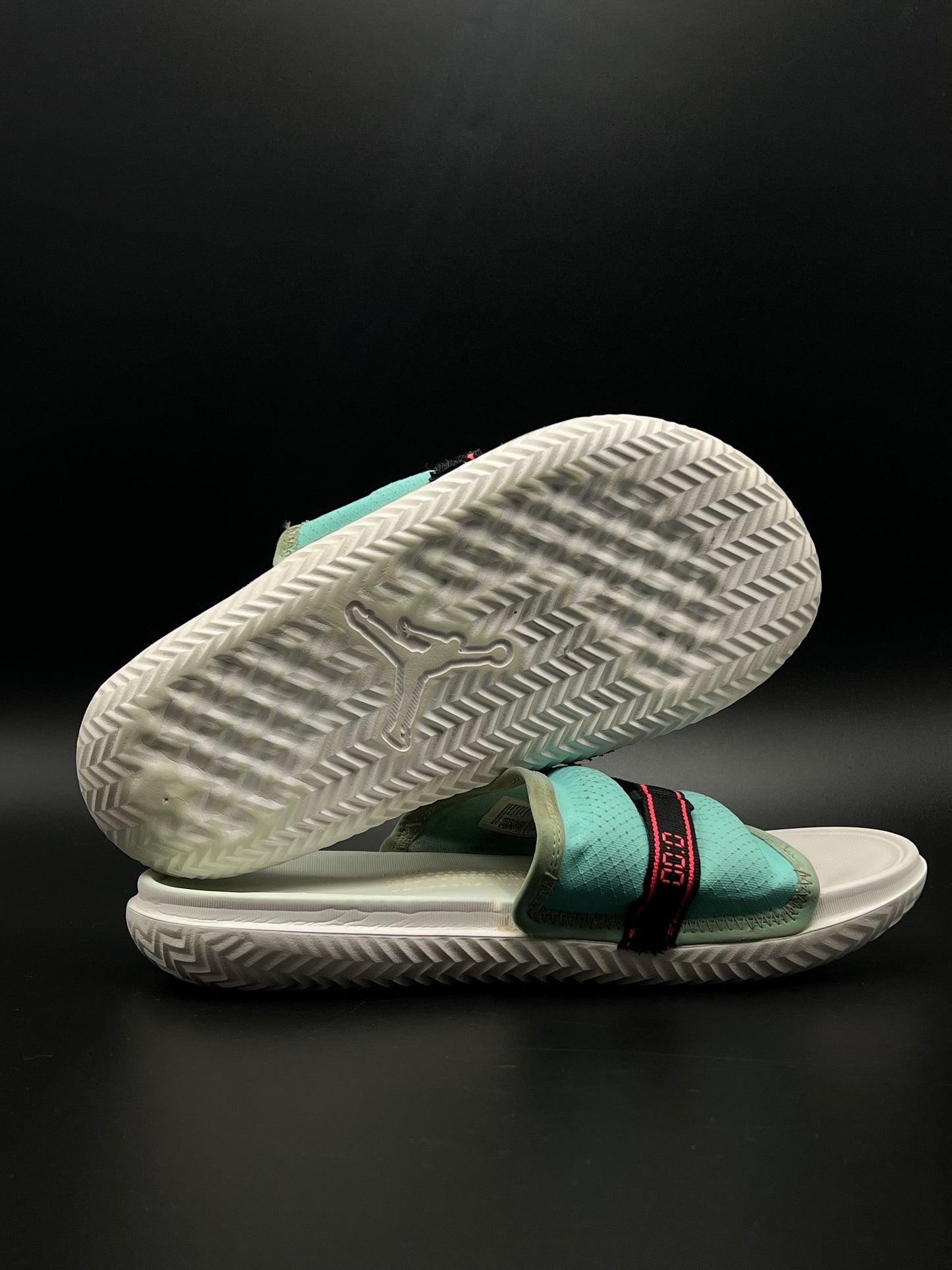 NIKE AIR JORDAN SLIDES