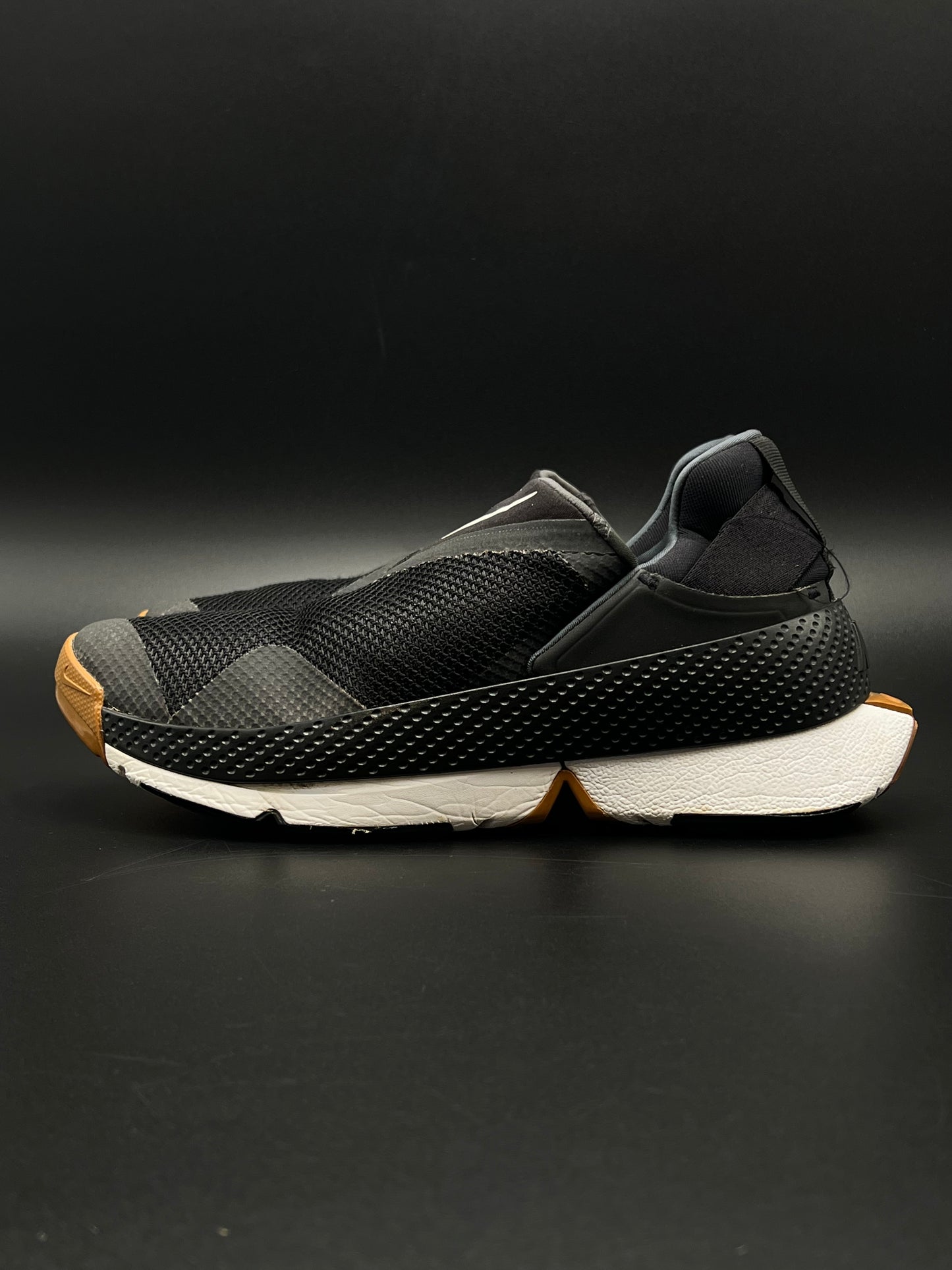 NIKE FLYEASE