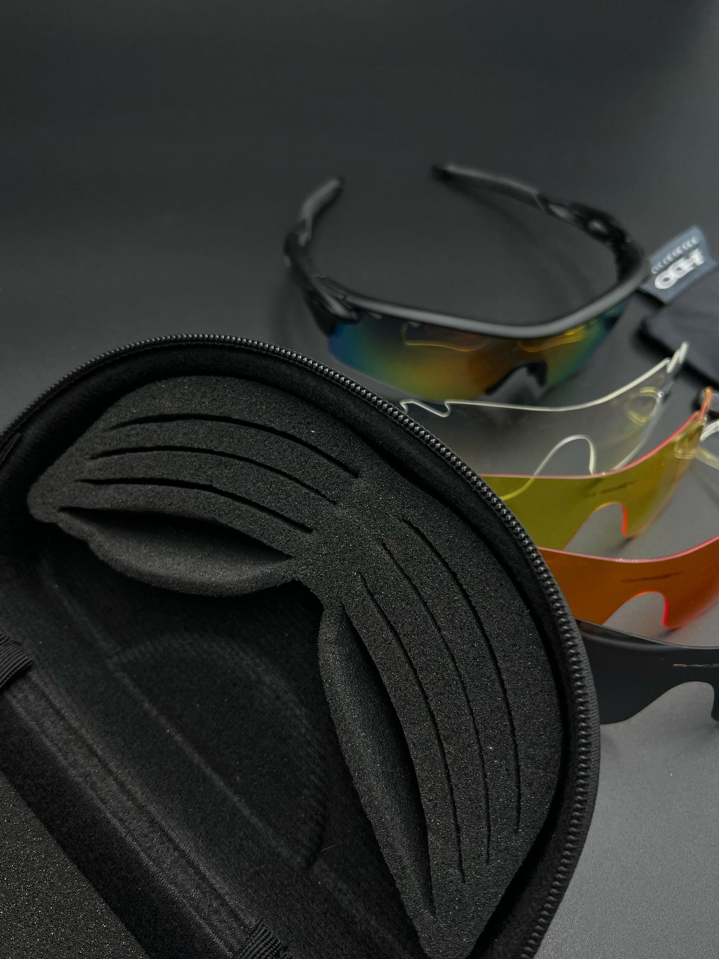 OOKLEY RADARLOCK SUNGLASSES