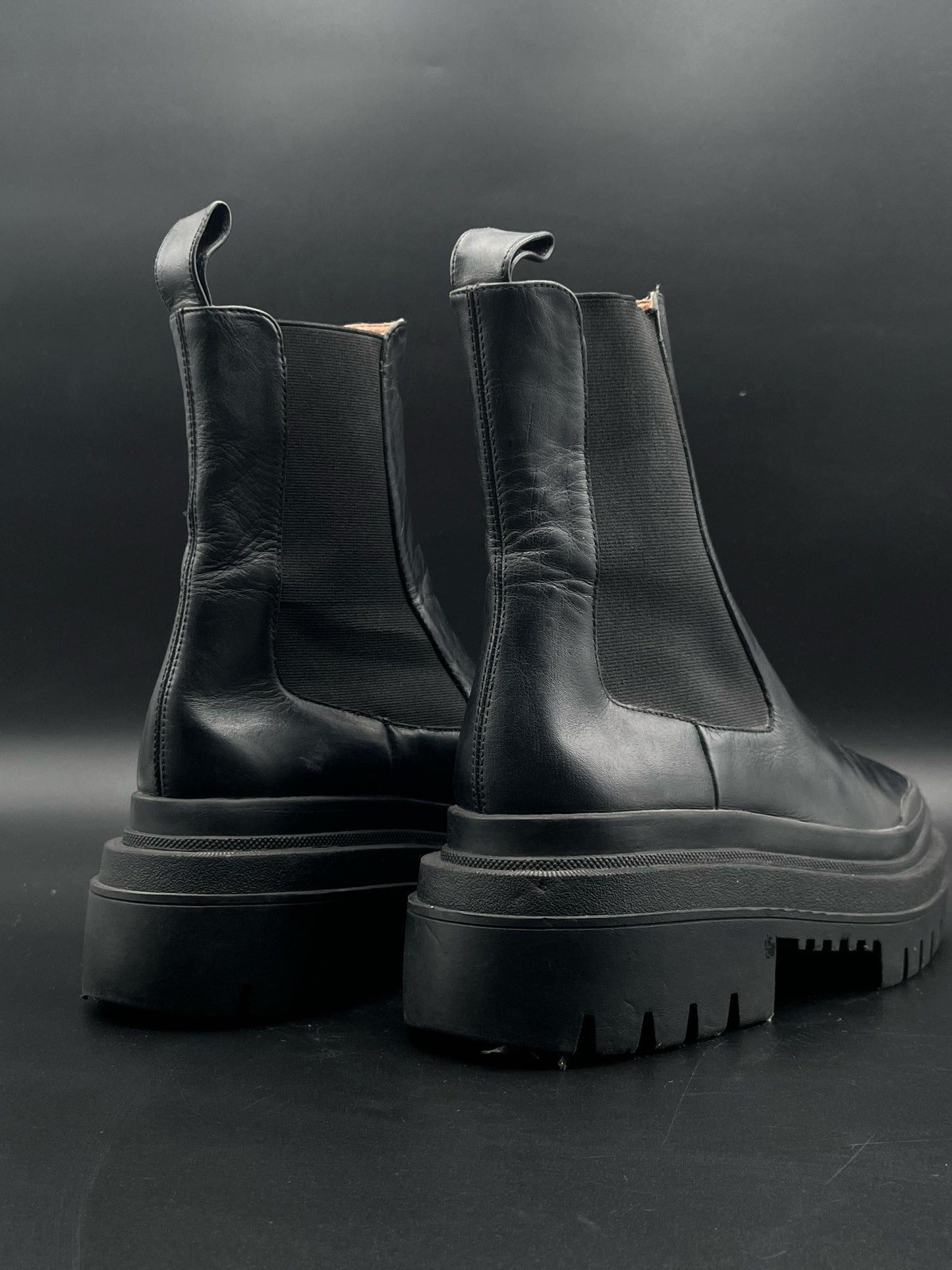Zara Chunky Chelsea Boots