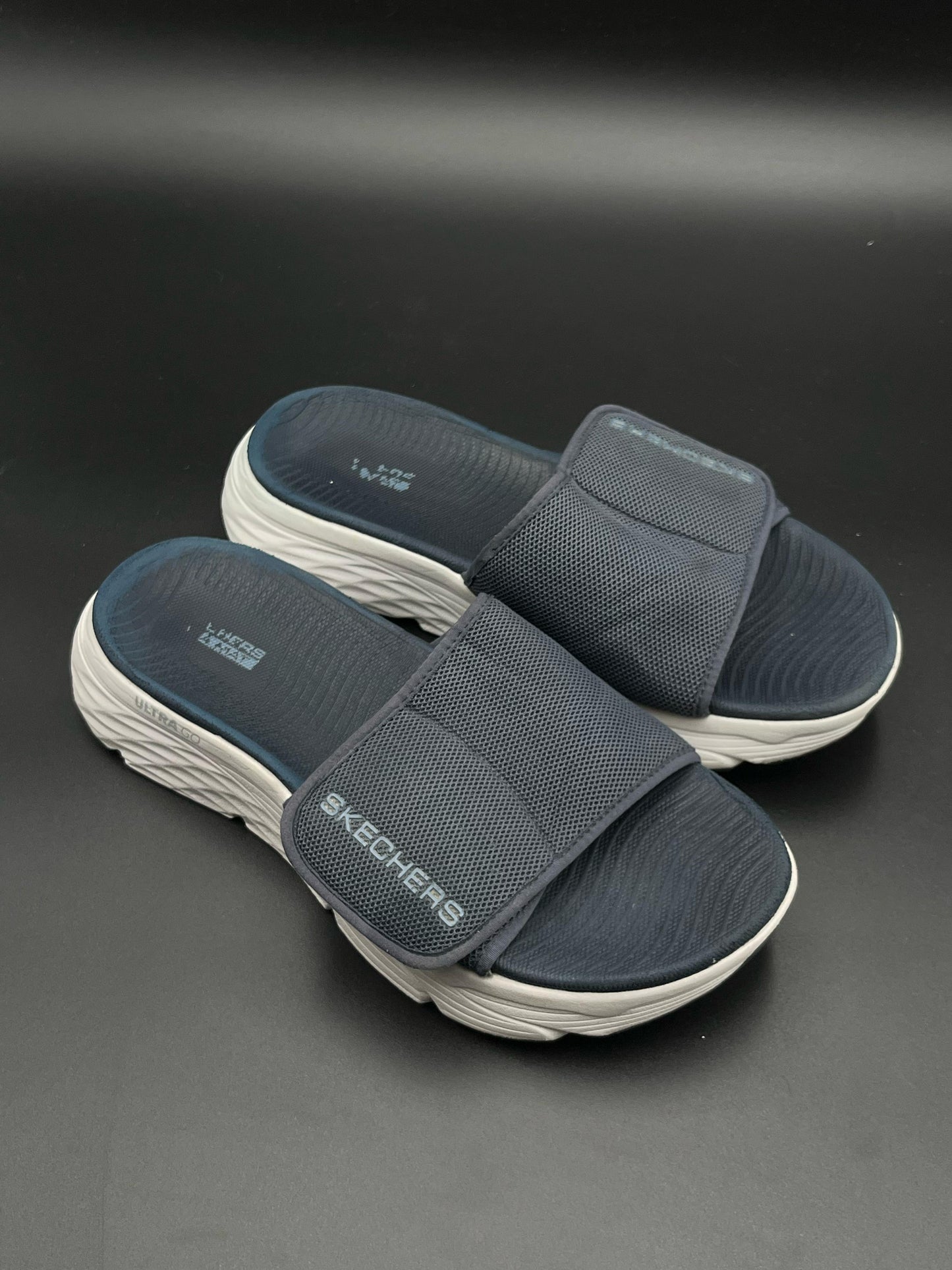 Skechers Ultra Go Slides