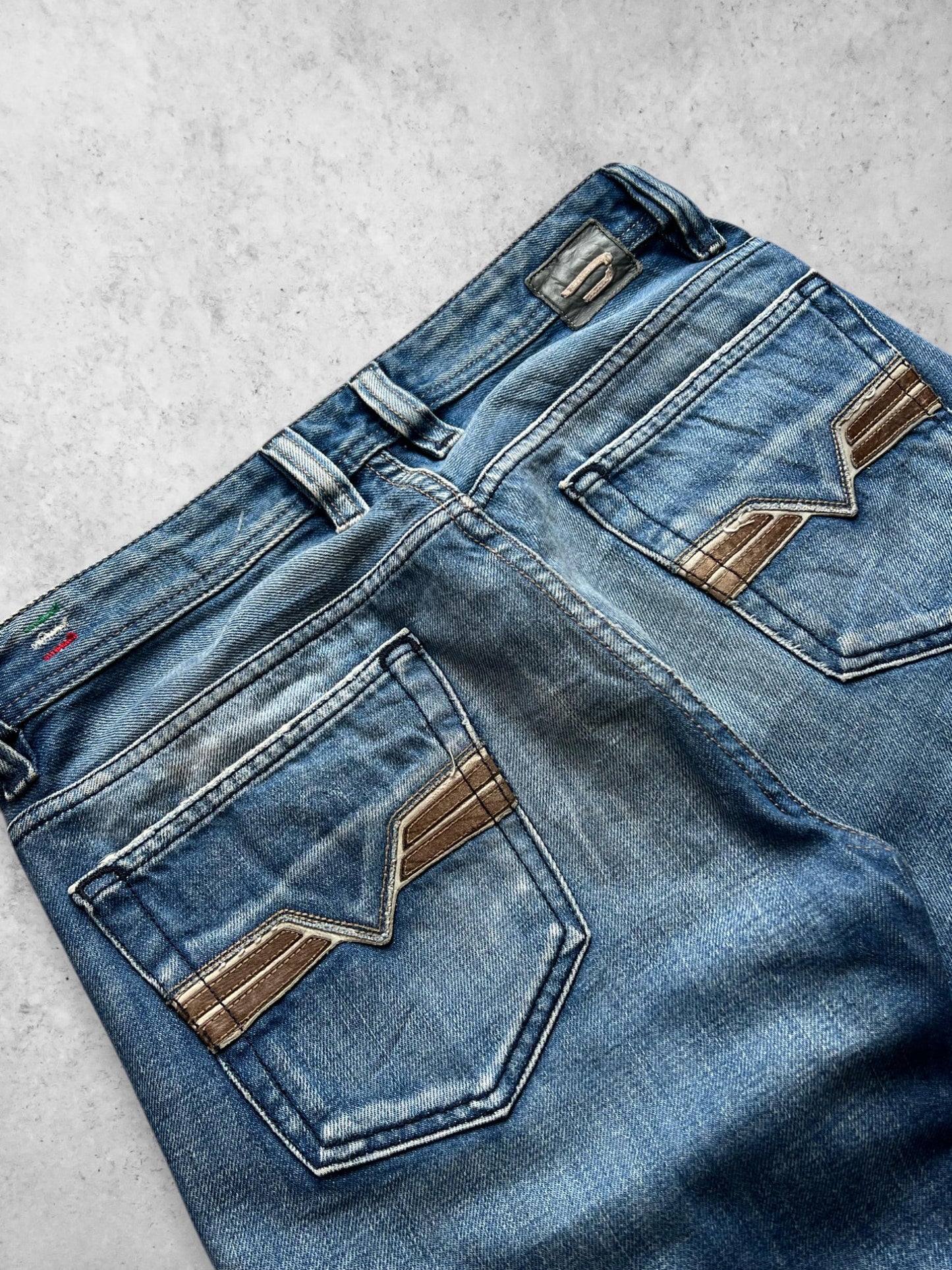 DIESEL VIKER STRAIGHT FIT DENIM PANTS