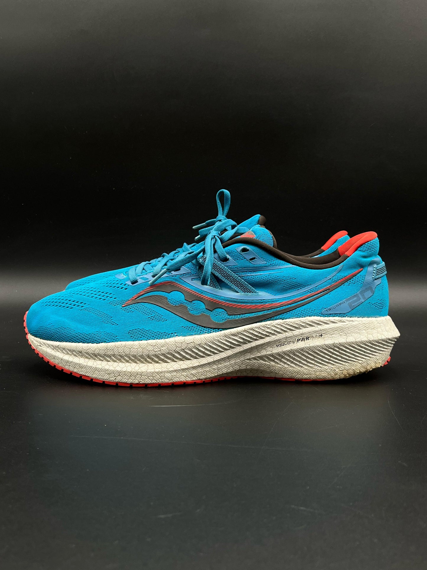 SAUCONY TRIUMPH 20