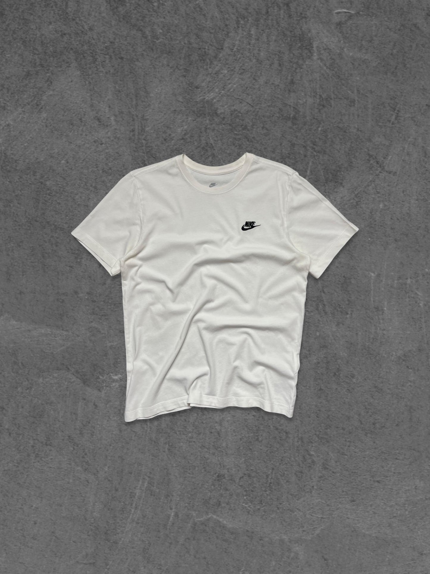 Nike Basic Logo Tee