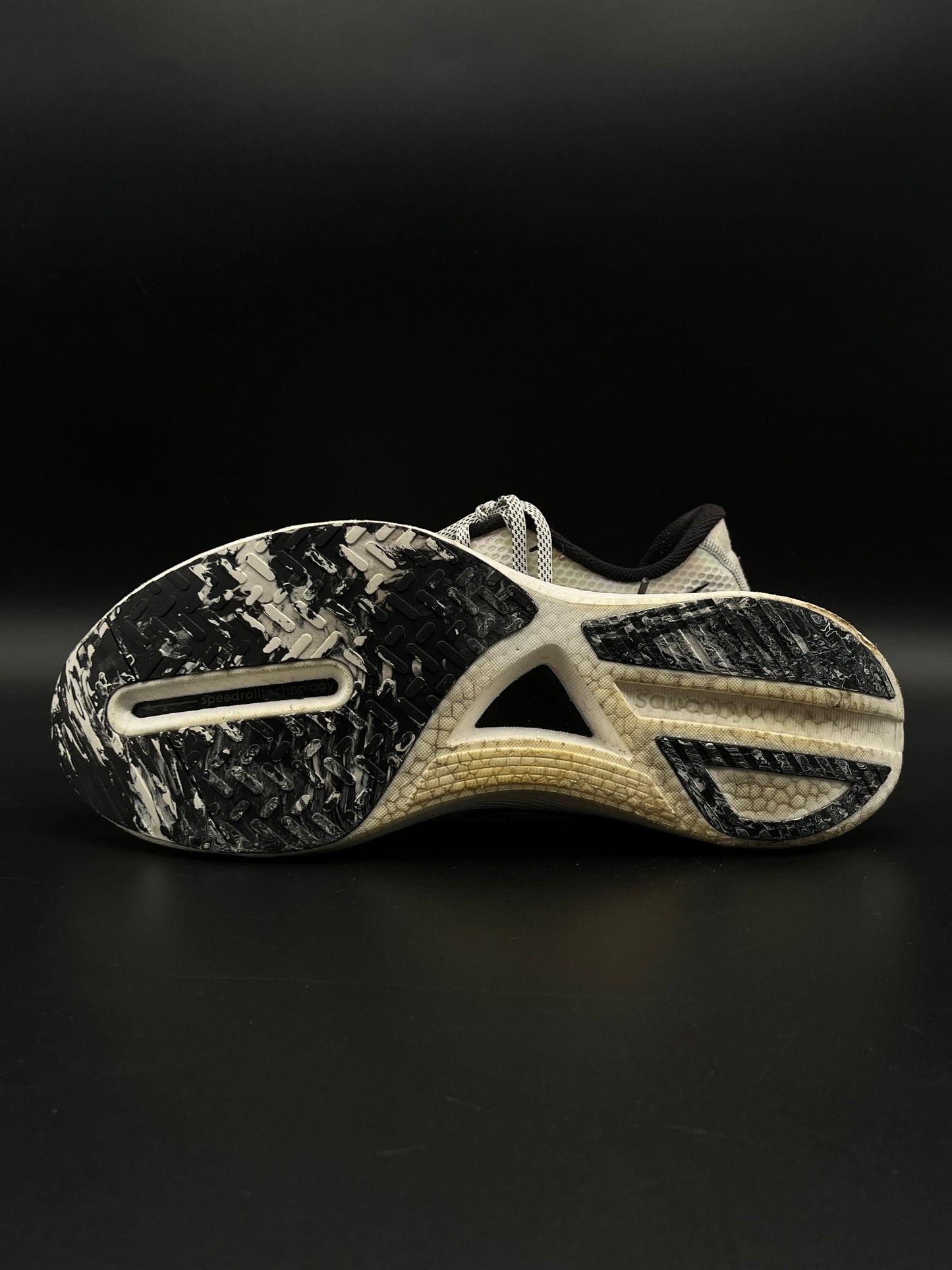 SAUCONY ENDORPHIN PRO 3