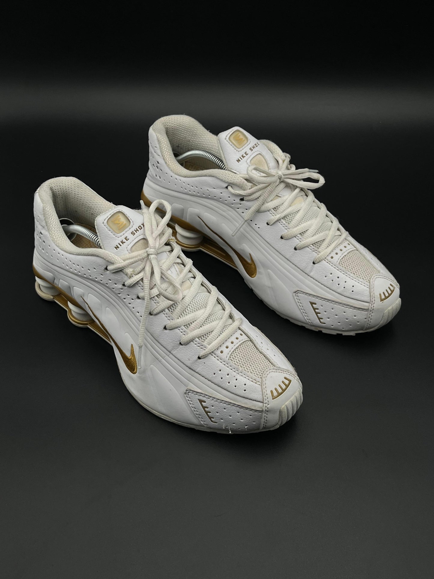 NIKE SHOX WHITE GOLD
