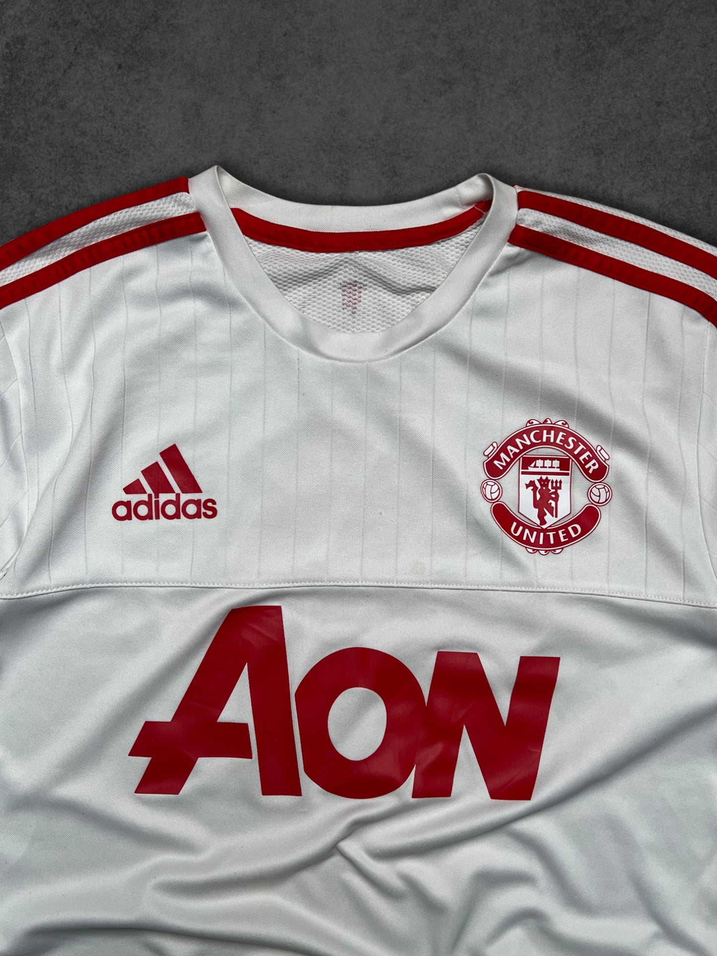 MANCHESTER UNITED TRAINING JERSEY