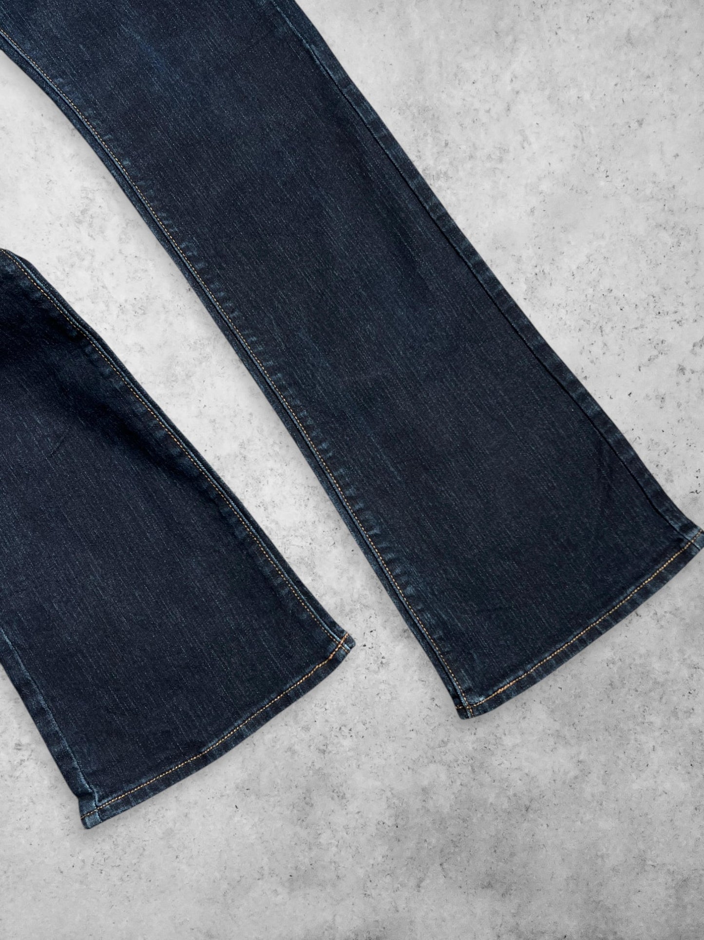 OLD NAVY WOMEN MID RISE CURVY BOOT CUT INDIGO DENIM PANTS