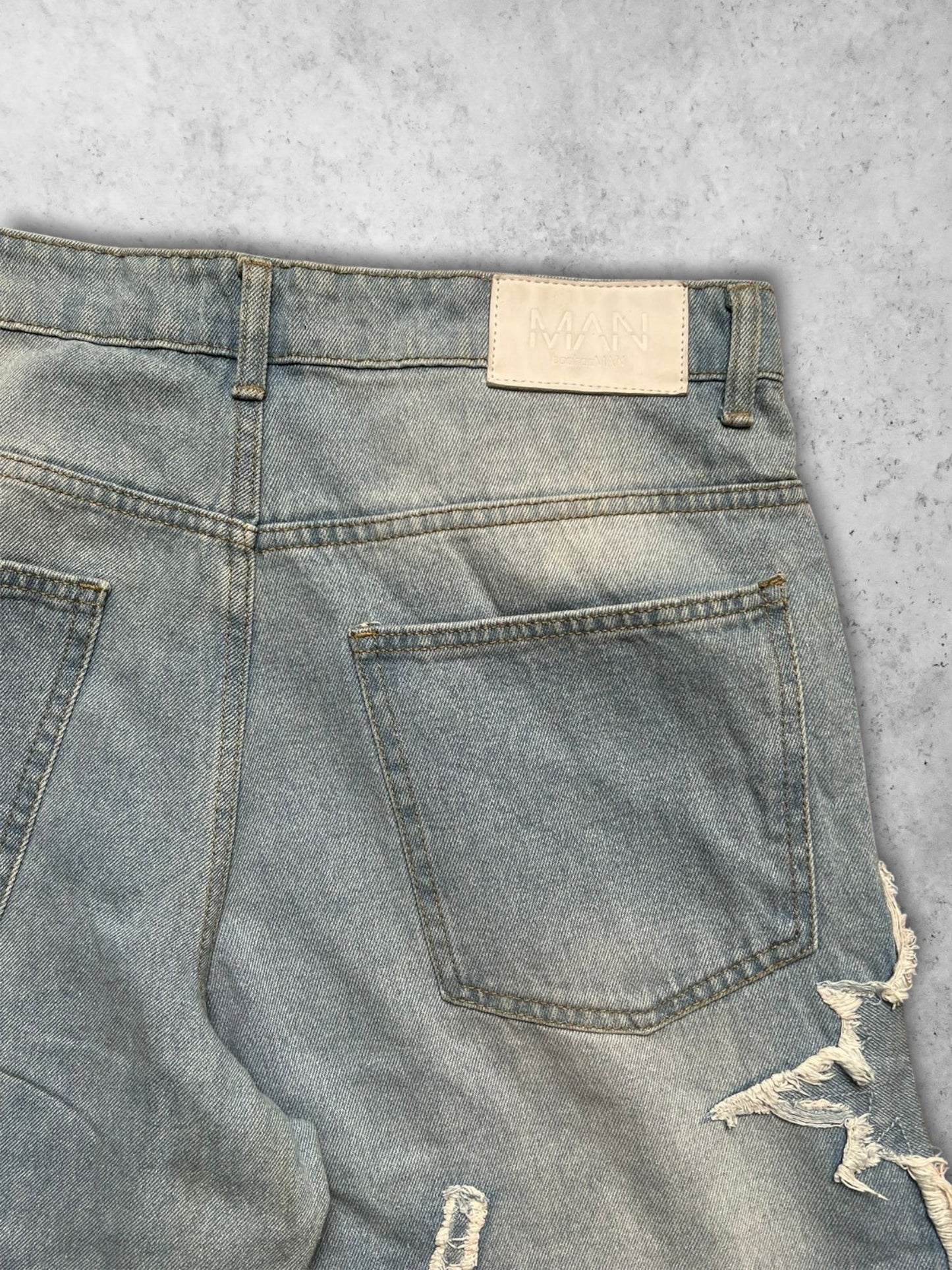 BOOHOOMAN SUPER BAGGY JEANS