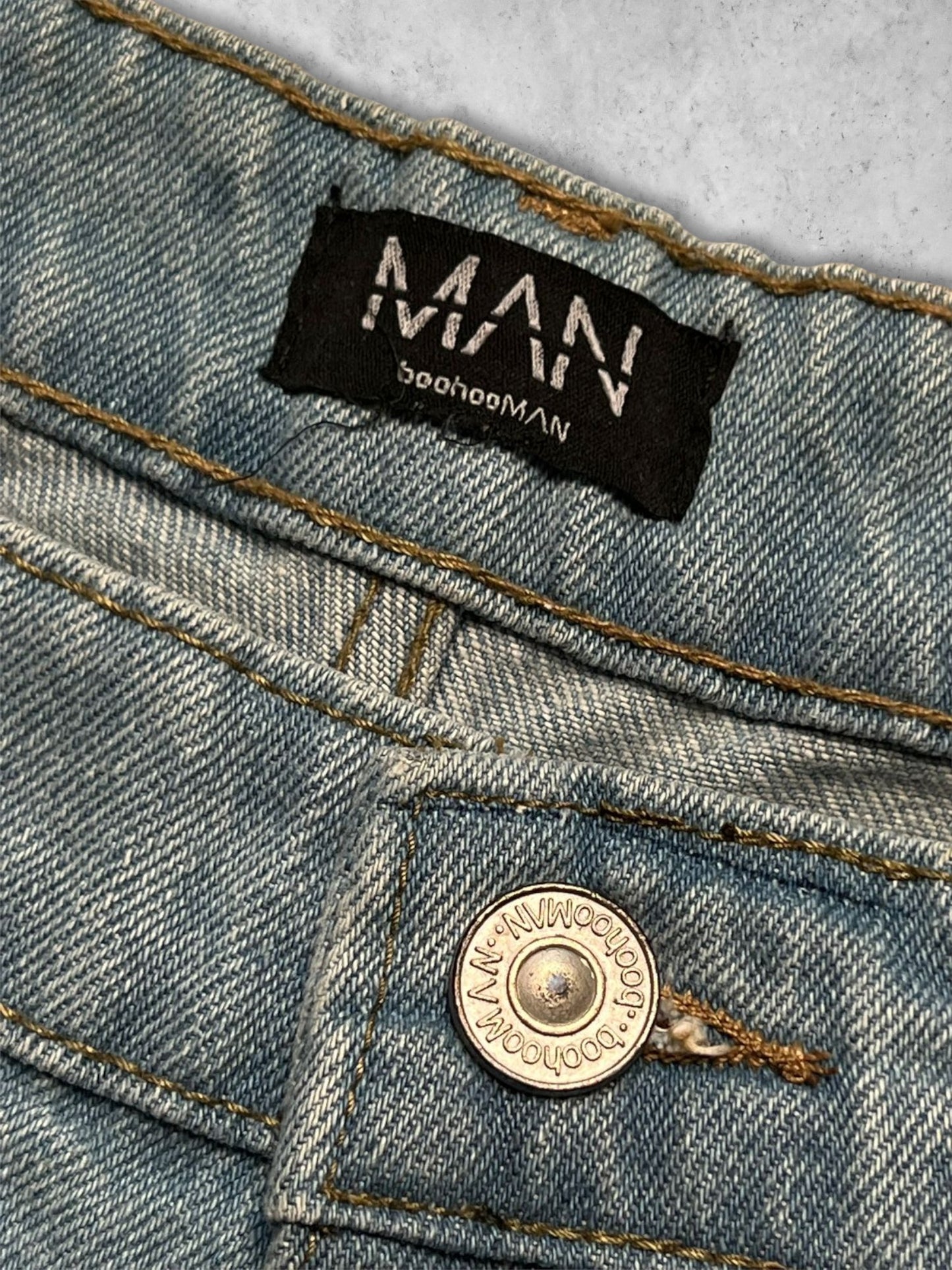 BOOHOOMAN SUPER BAGGY JEANS