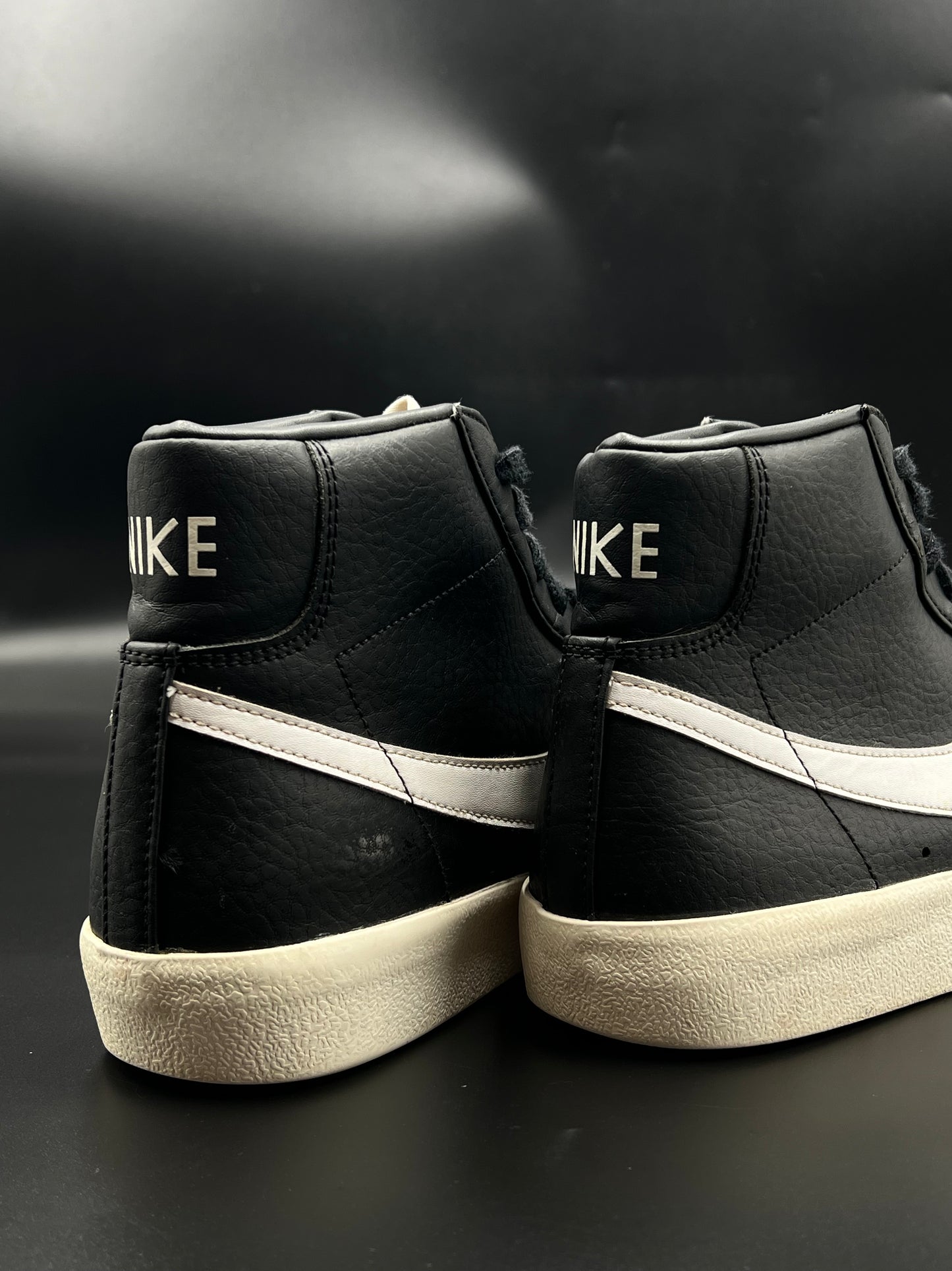 NIKE BLAZERS ‘77 VNTG BLACK/WHITE
