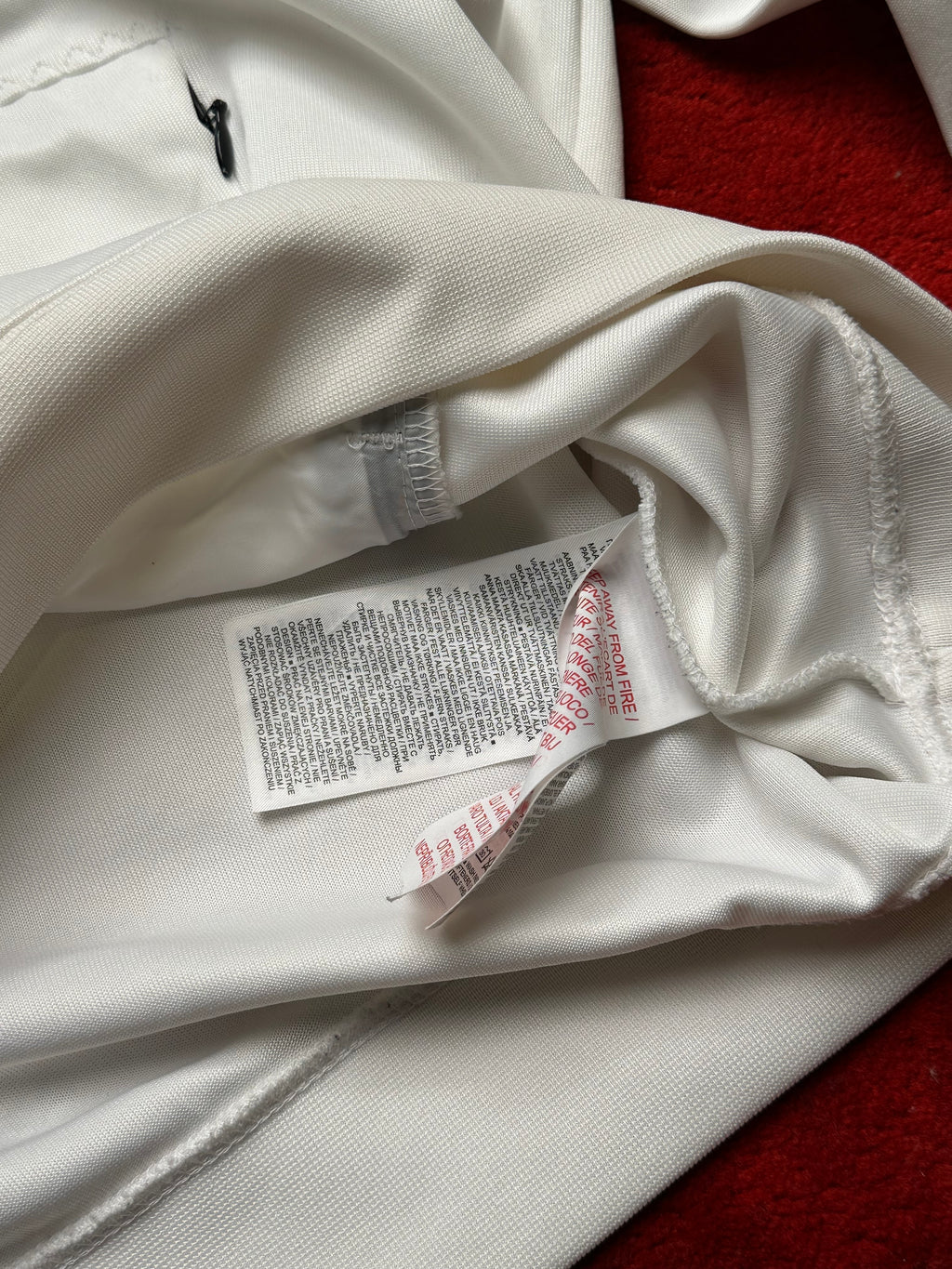 NIKE AIR MAX DRI-FIT HOODIE