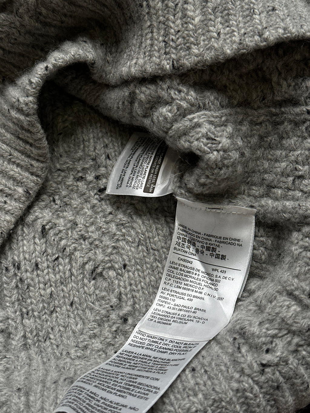 LEVI’s heavyweight cable knit regular fit sweater