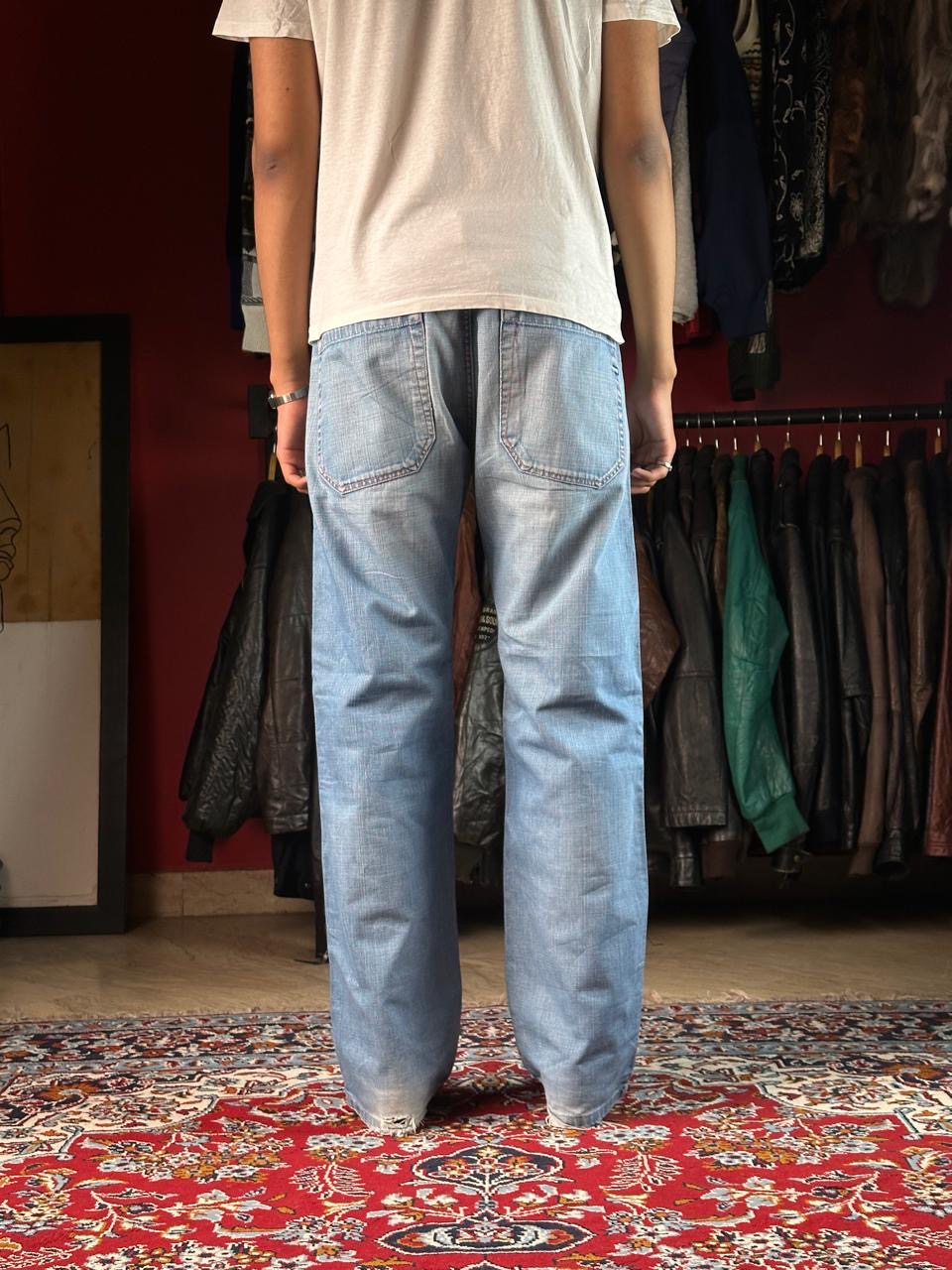 Diesel Light Washed Straight Fit JEANS - 34