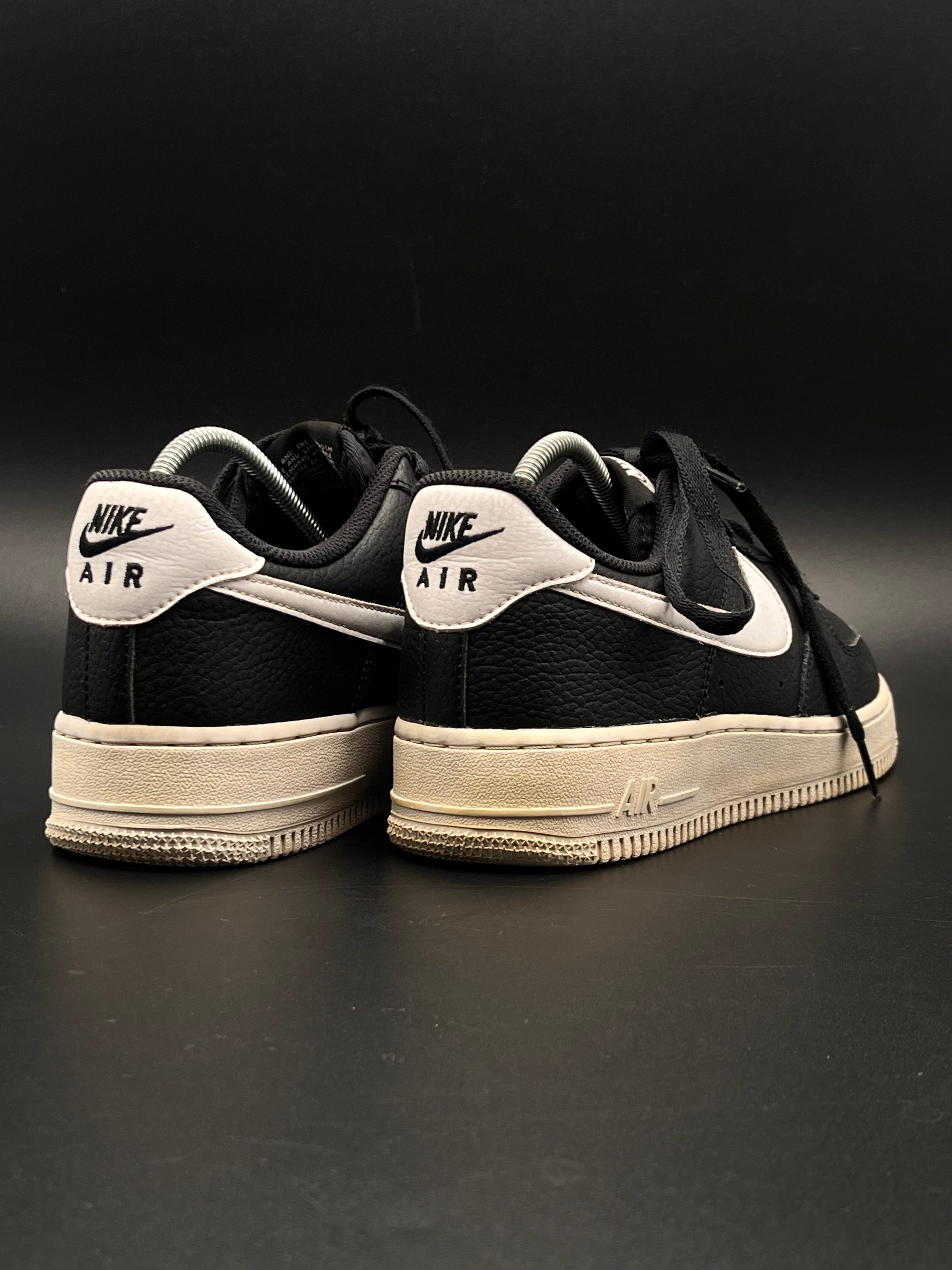 NIKE AIR FORCE 1 WHITE LOW PEBBLED