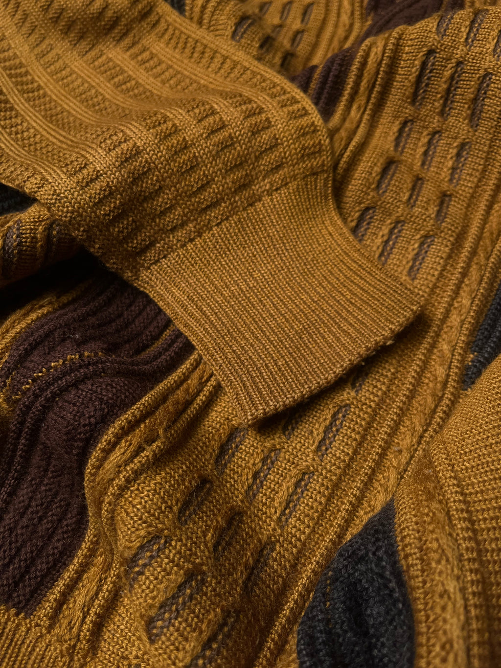 Crocodile Heavyweight Knitted Sweater