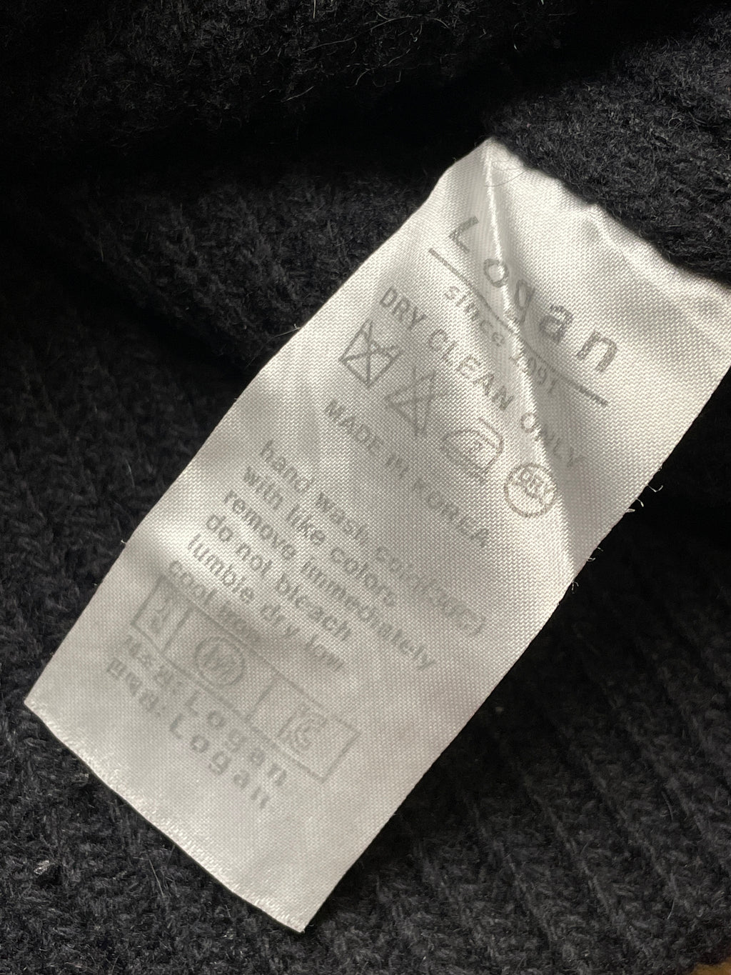 Logan KNITTED RELAXED FIT Sweater