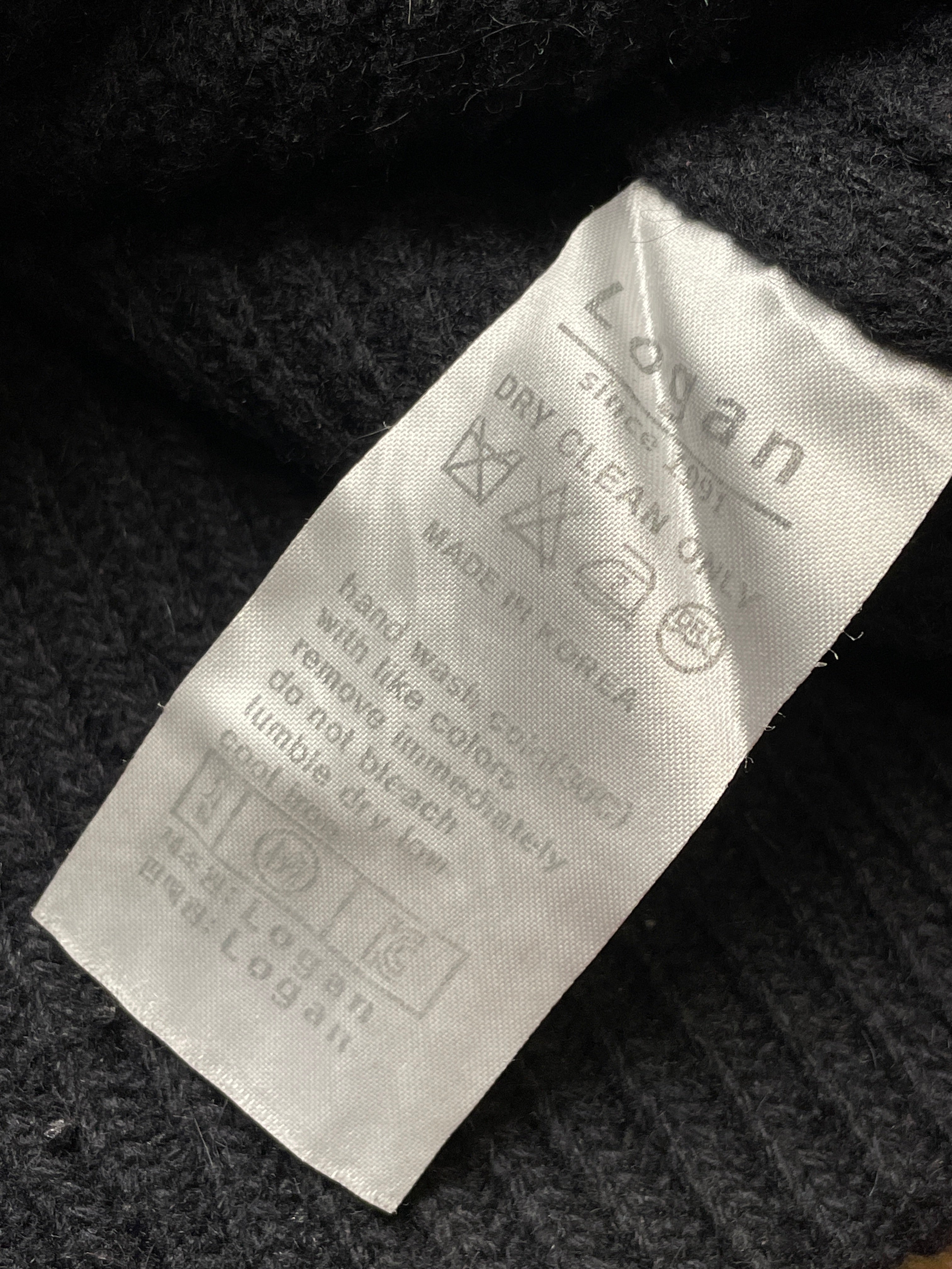 Logan KNITTED RELAXED FIT Sweater