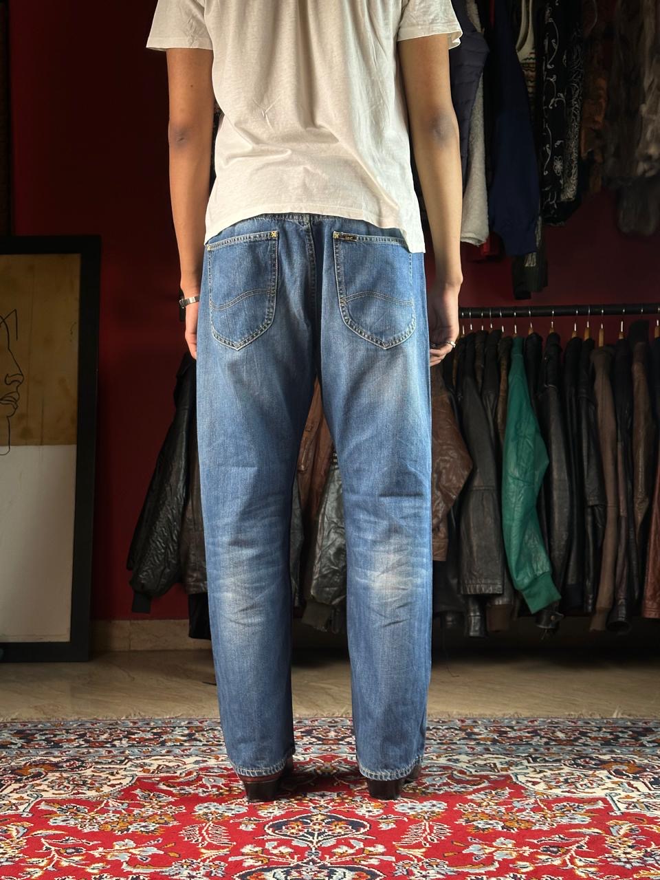 Vintage Lee Medium Washed Straight Fit Jeans - 32