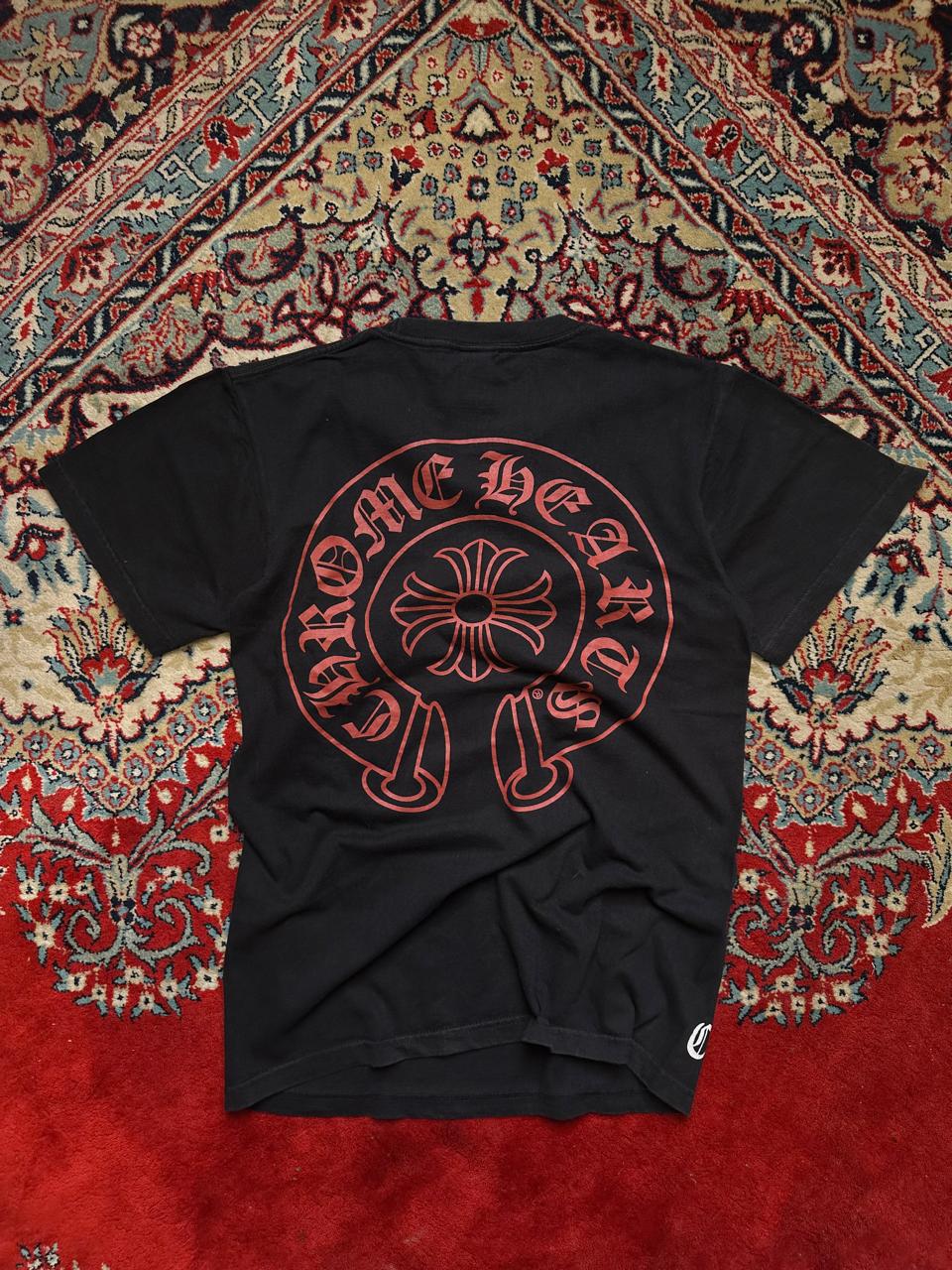 CHROME HEARTS HORSESHOE LOGO POCKET TEE - M