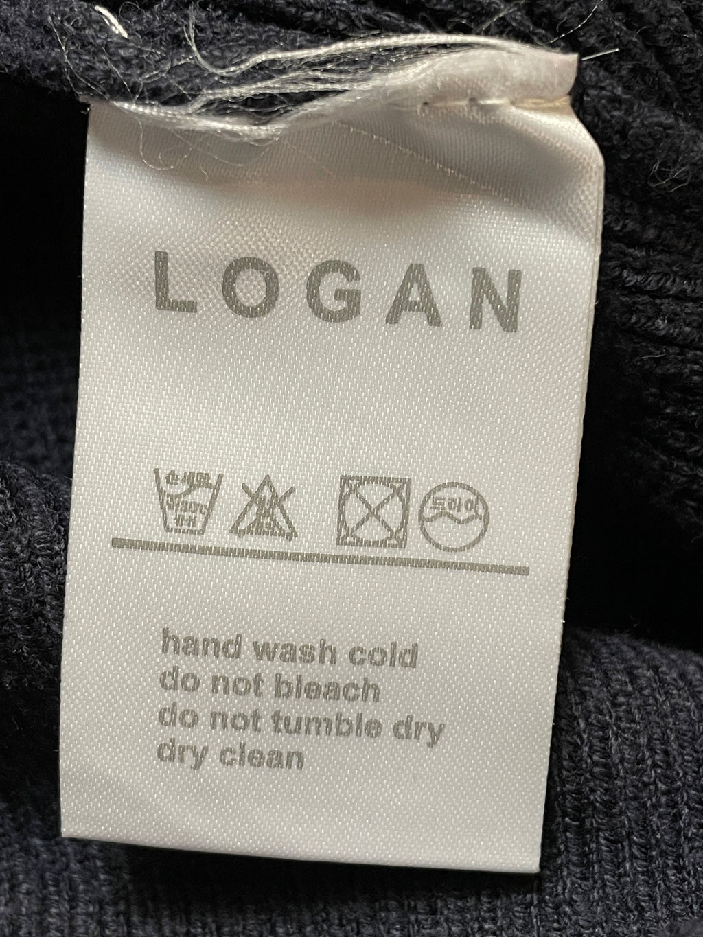 Logan V neck Relaxed Fit Sweater