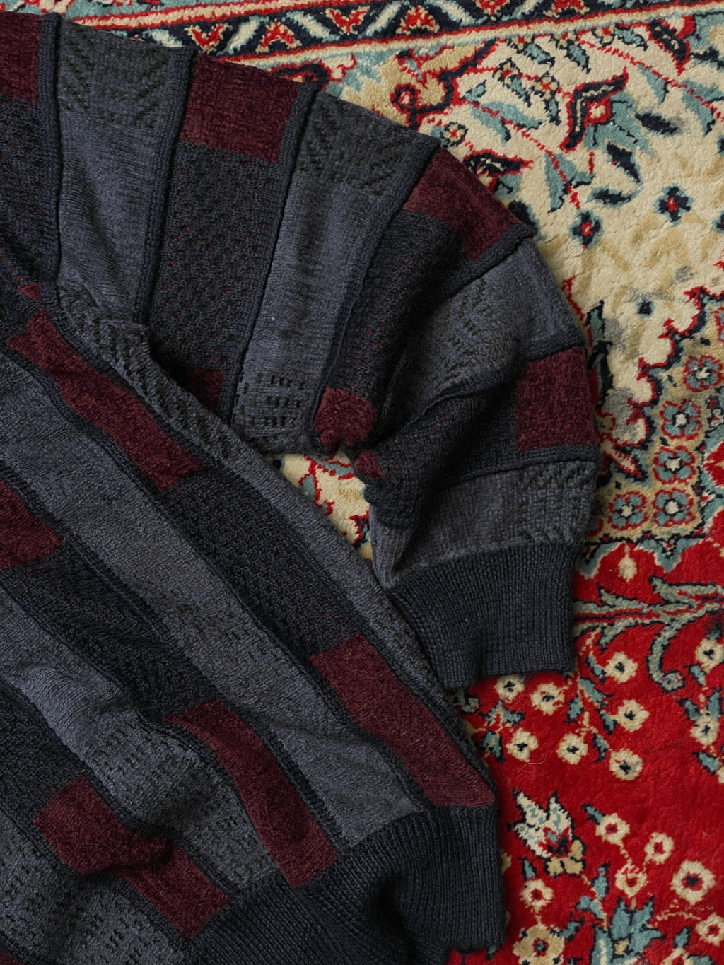 VINTAGE KNITTED REGULAR FIT WOOL SWEATER