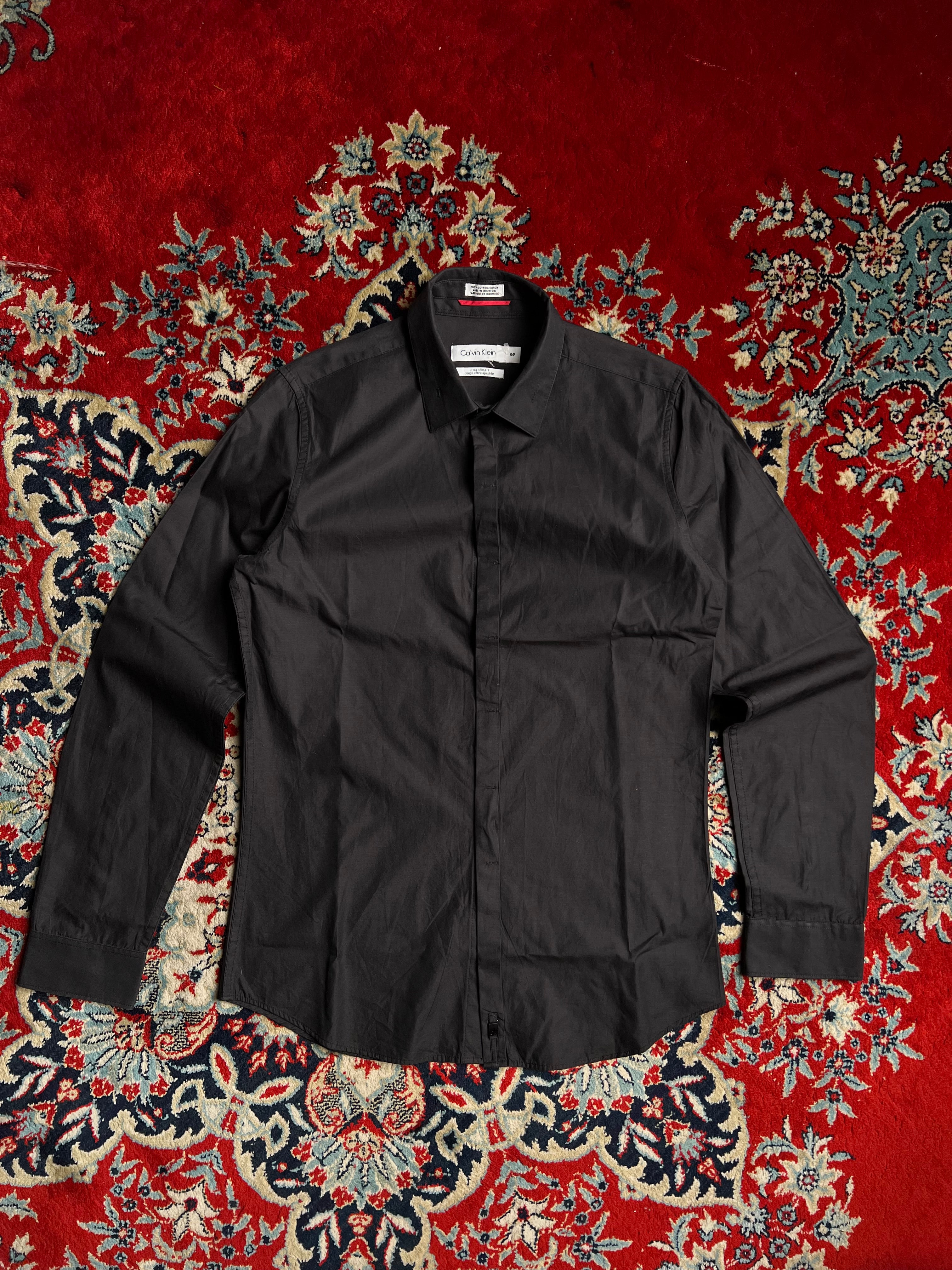 CALVIN KLIEN CASUAL BUTTON DOWN SHIRT