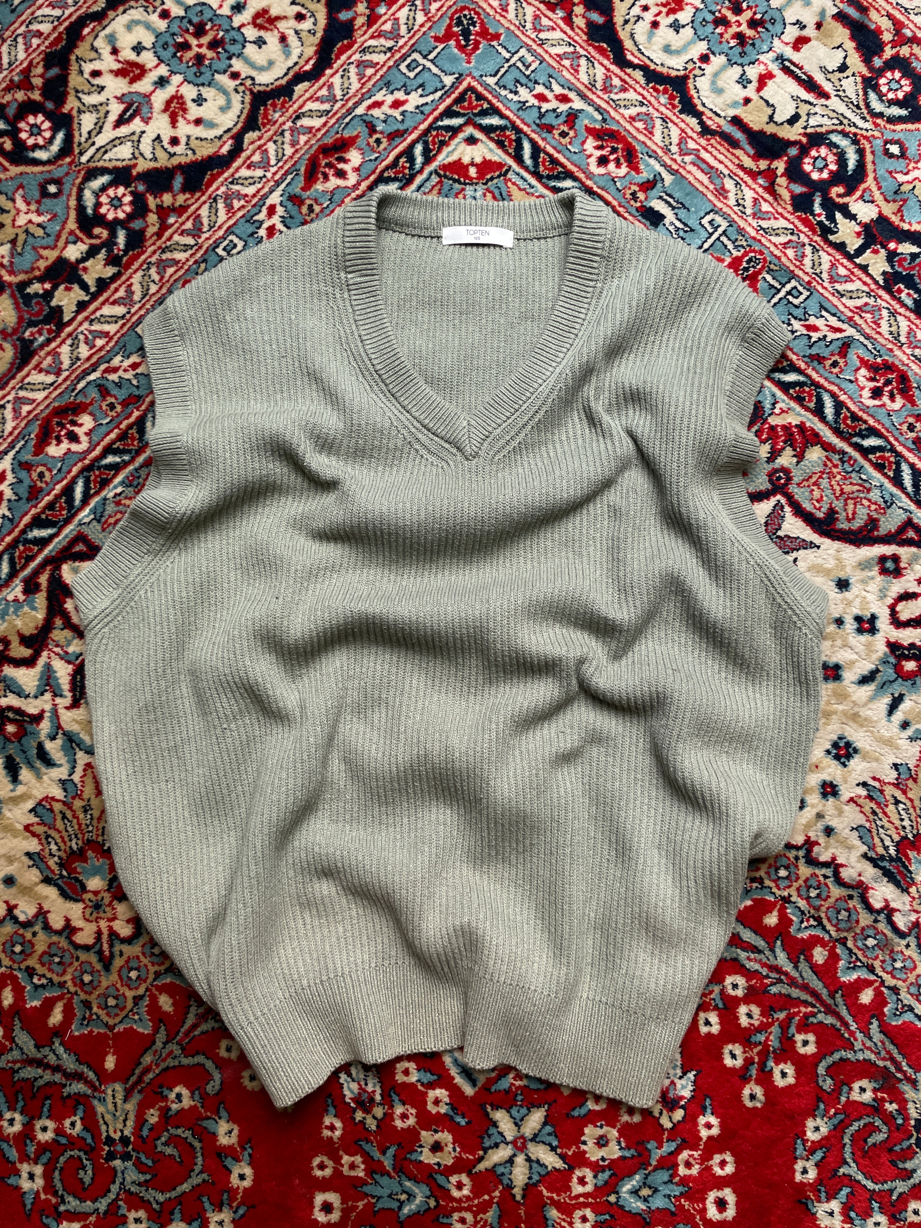 Topten Ribbed Knit V-Neck Sweater