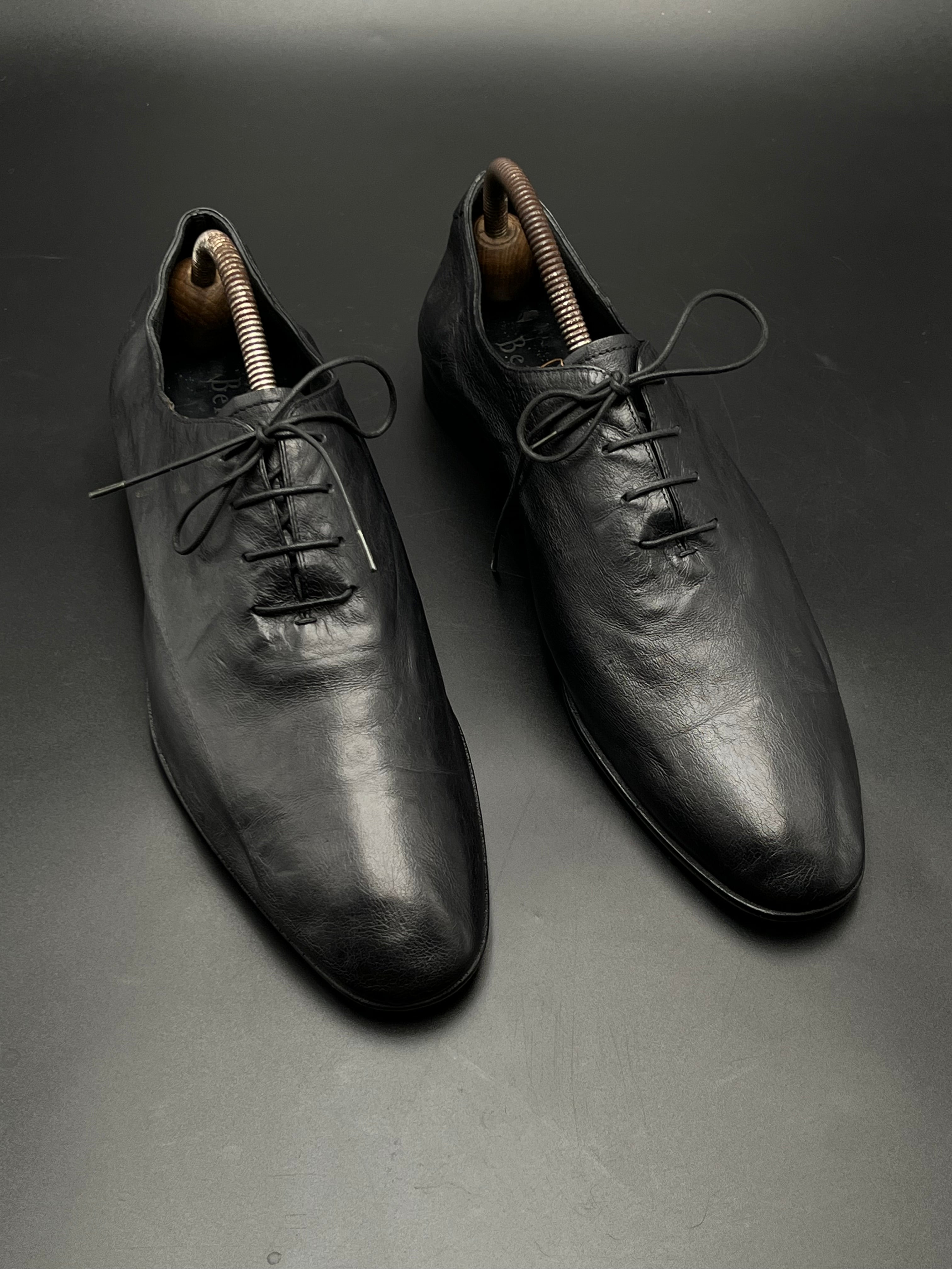 Berluti Alessandro Nero Grigio Black Leather Sleek Lace Up Oxfords