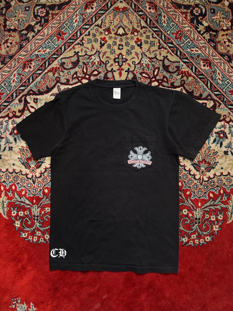CHROME HEARTS HORSESHOE LOGO POCKET TEE - M