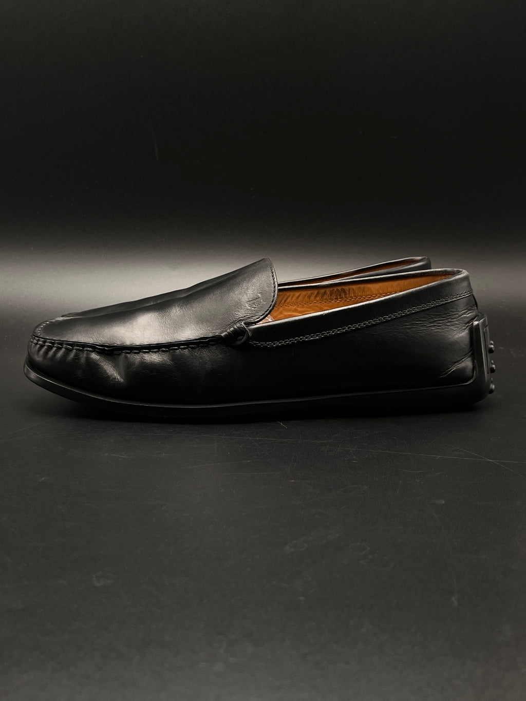 Tods black leather DRIVERS