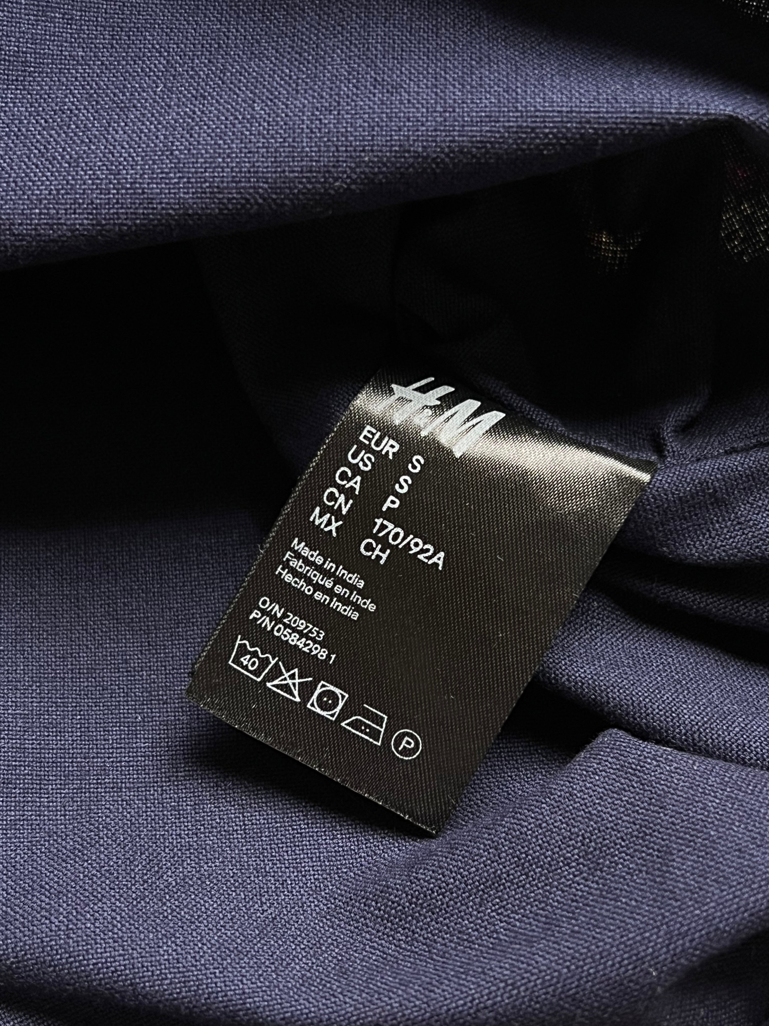 H&M BUTTON DOWN CASUAL SHIRT