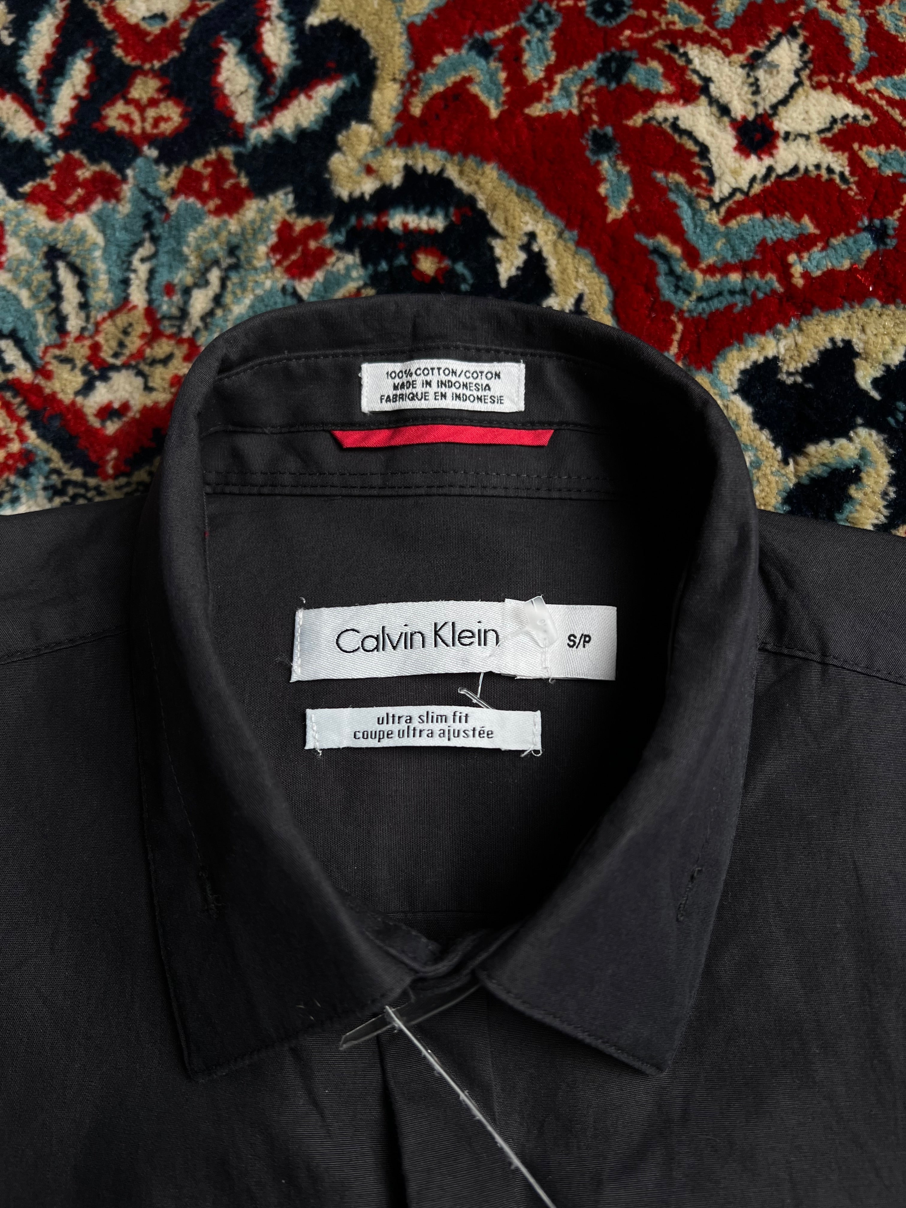 CALVIN KLIEN CASUAL BUTTON DOWN SHIRT