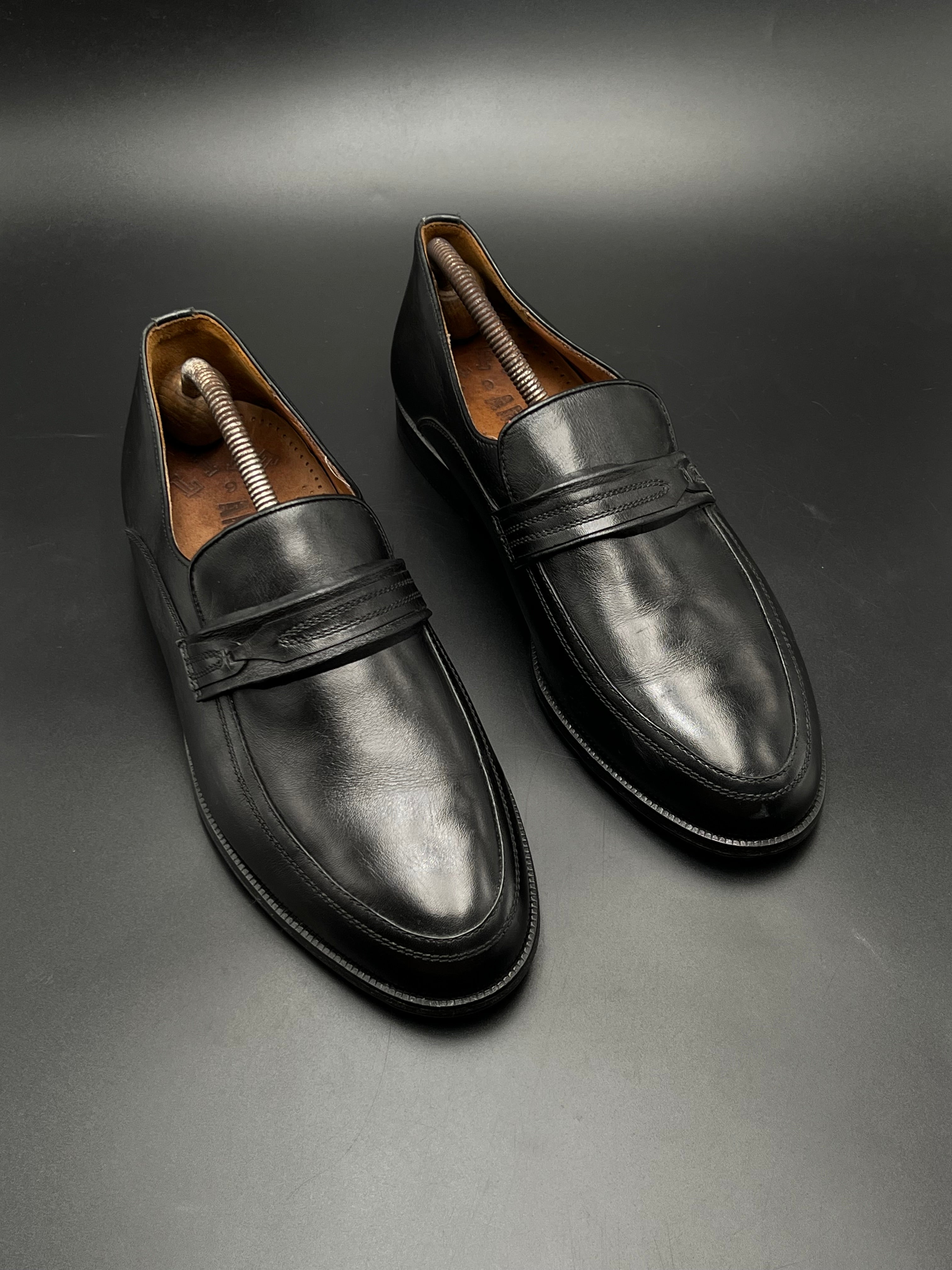 Ambiorix Lift Black Leather LOAFERS