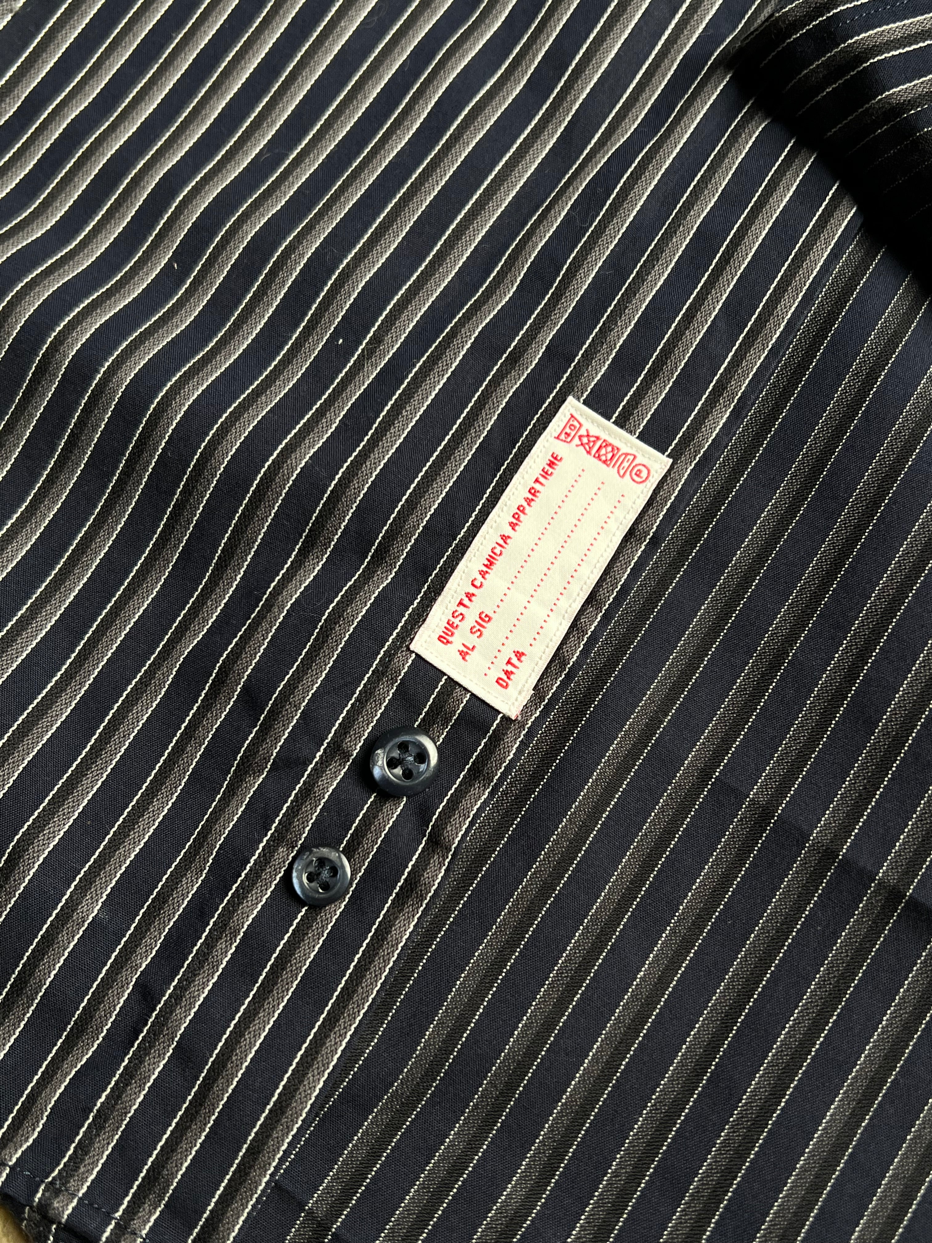 CAMICISSIMA TEXTURED BUTTON DOWN CASUAL SHIRT