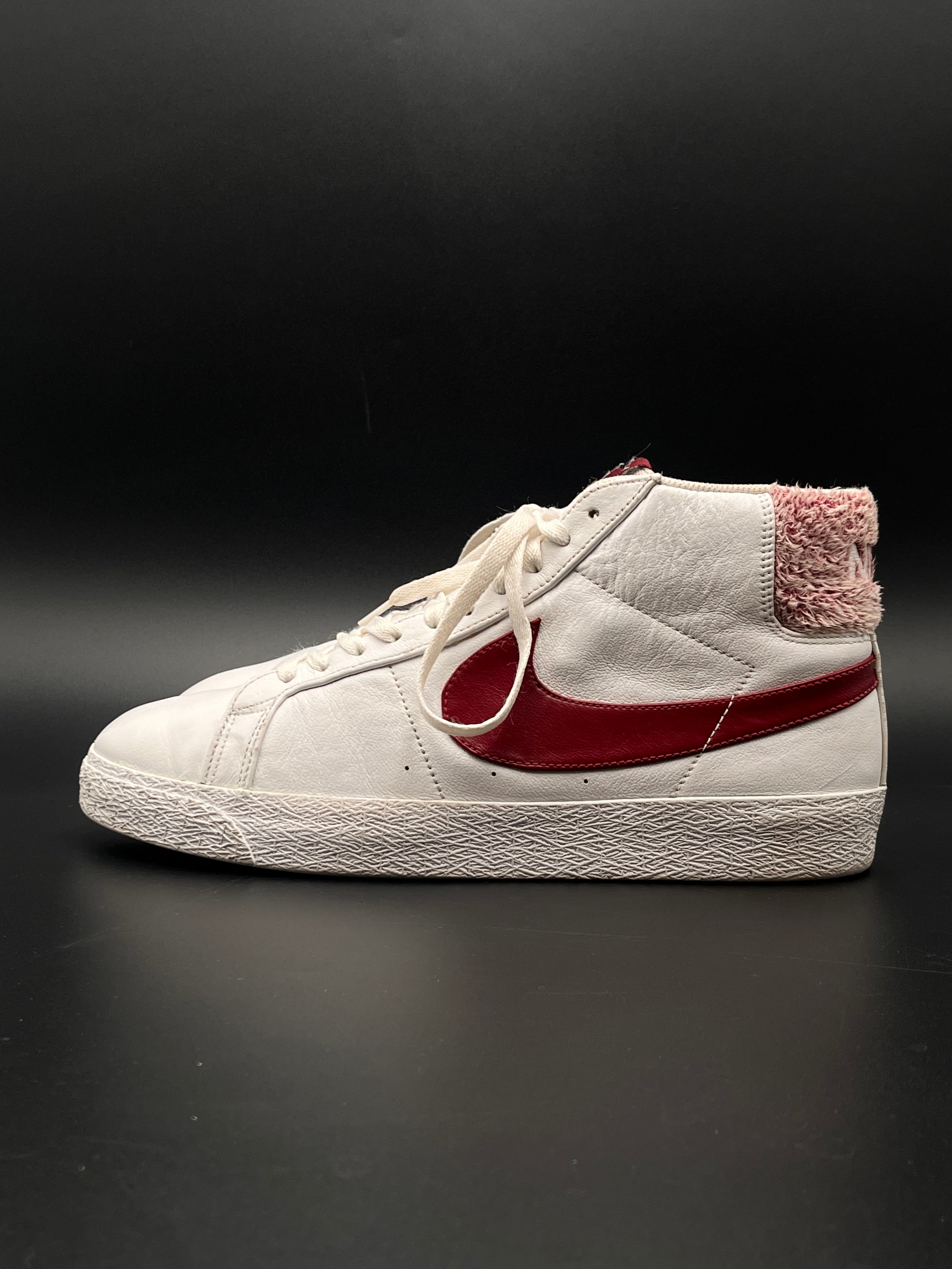 Nike Blazer Mid SB 'Team Red'