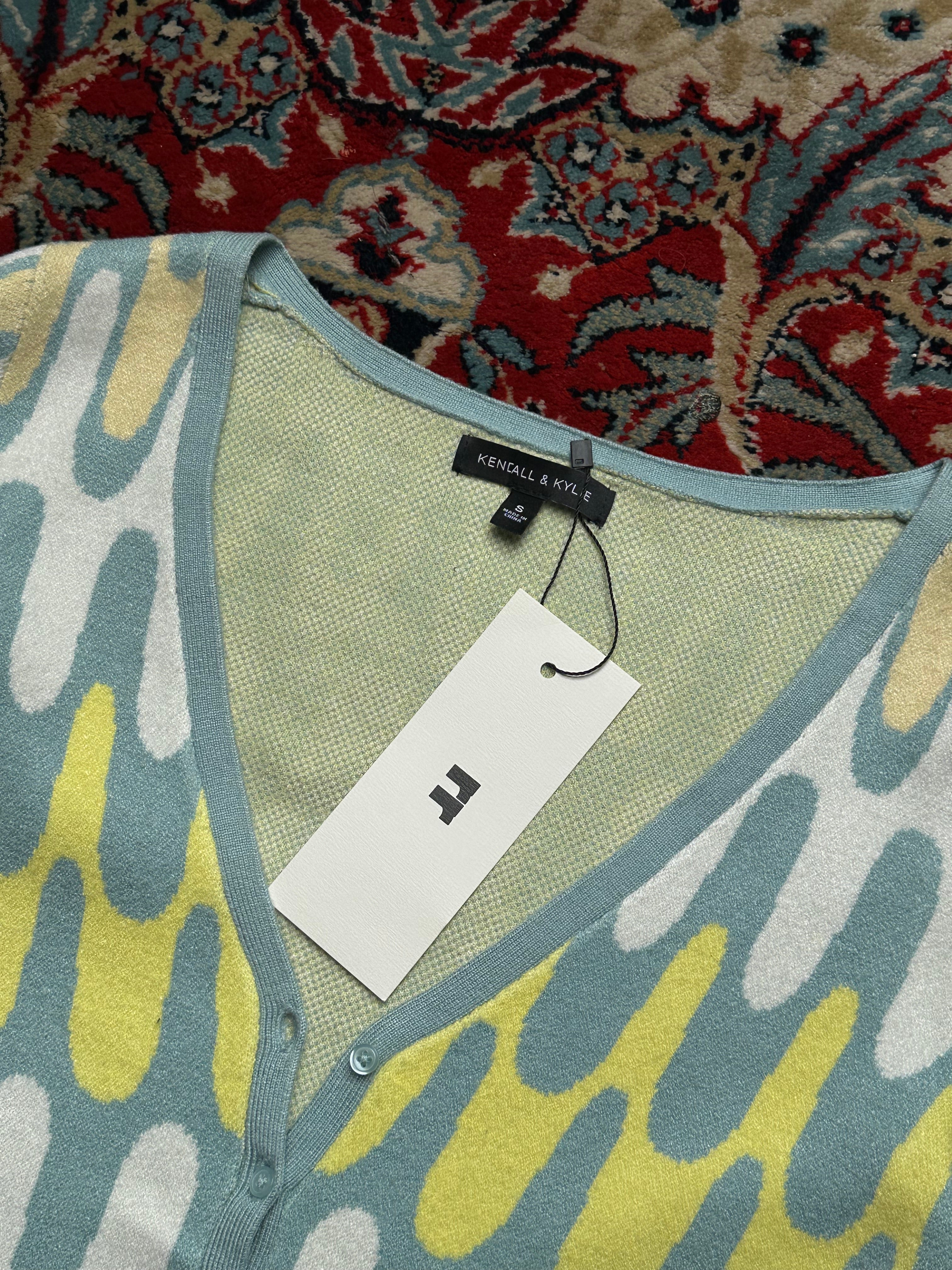 KENDALL & KYLIE PRINTED SLIM FIT SWEATER