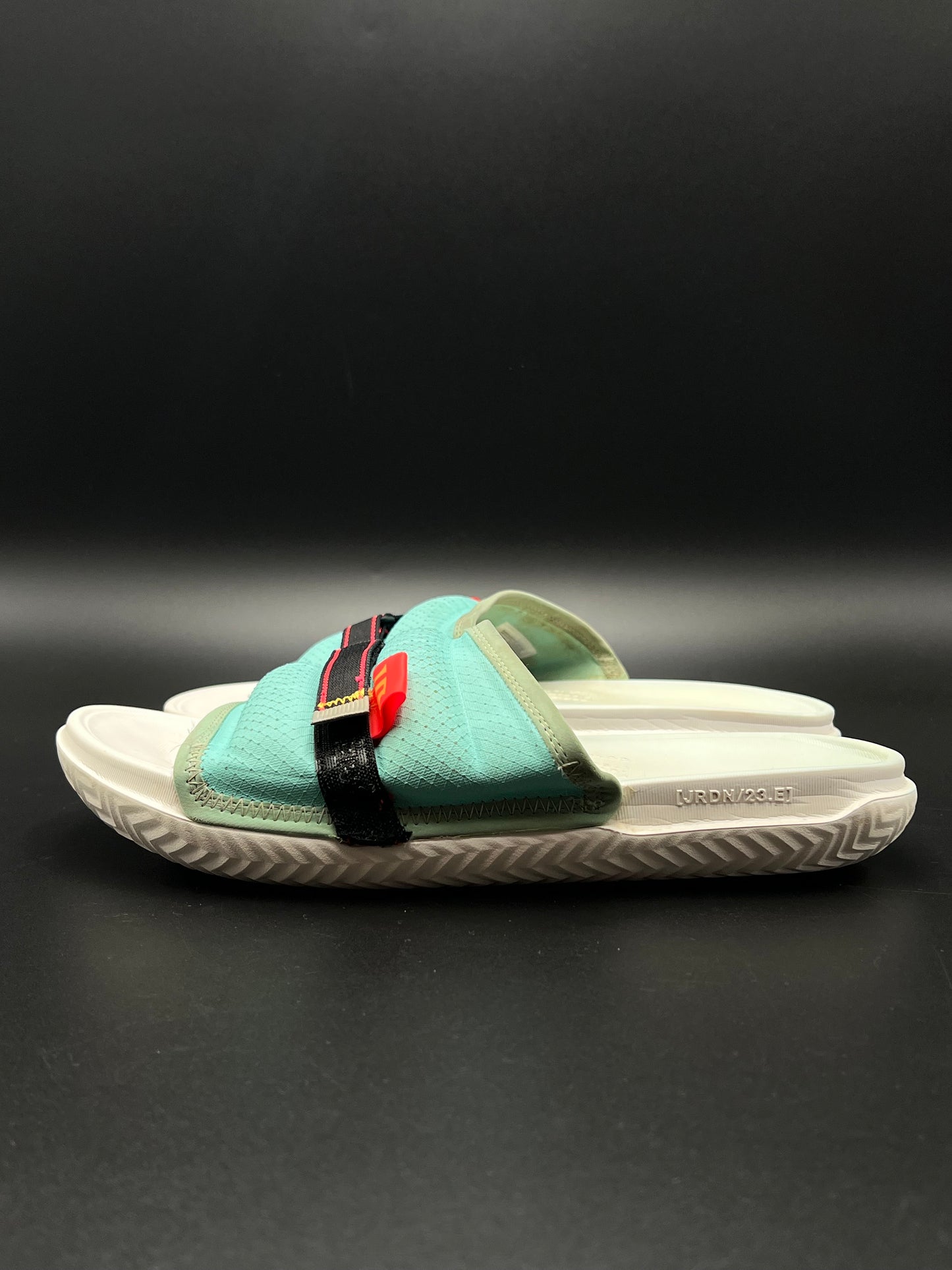 NIKE AIR JORDAN SLIDES