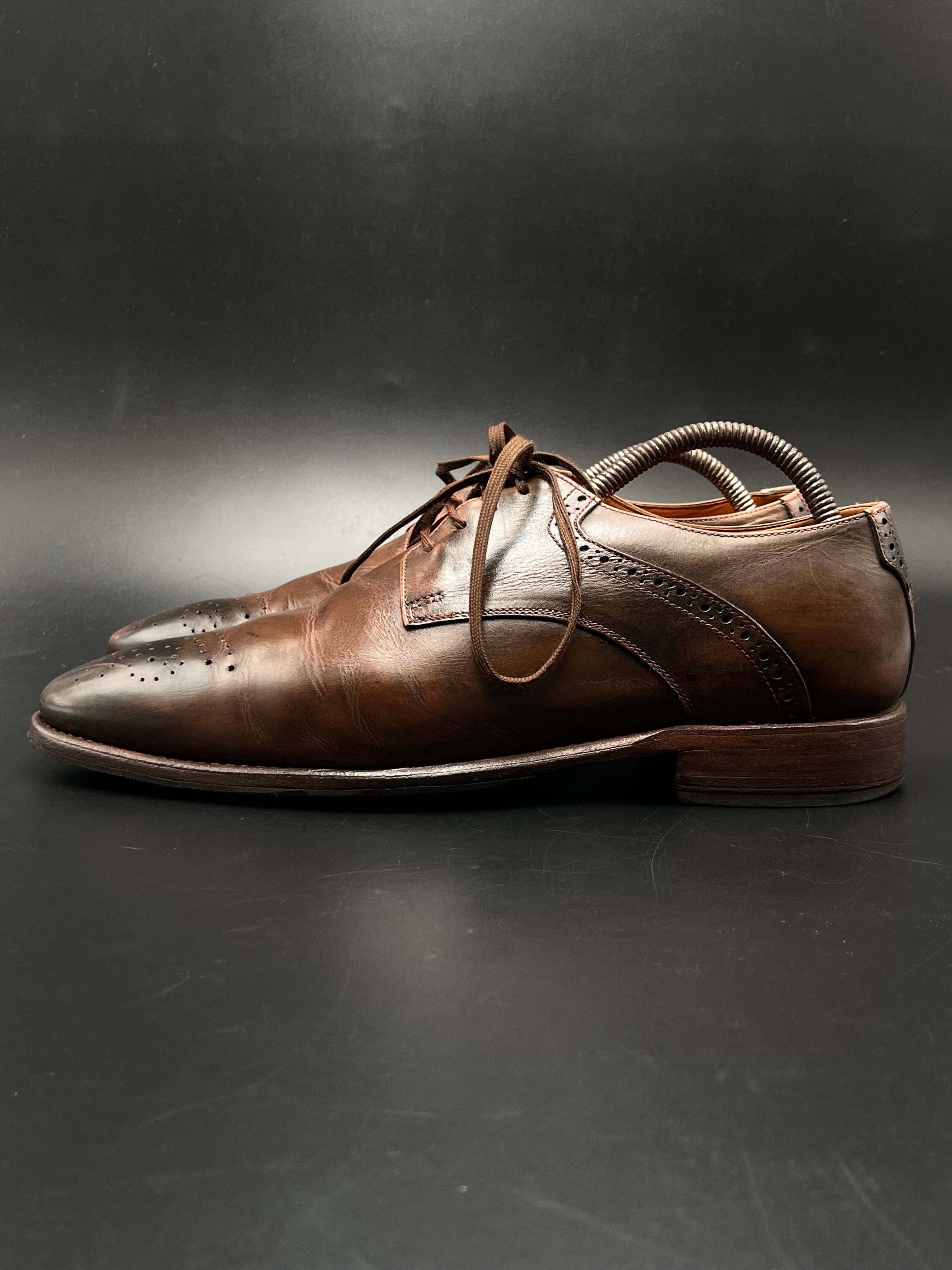 AMBIORIX BROWN LEATHER MEDALLION CAP TOE DERBY BROGUE OXFORDS SHOES