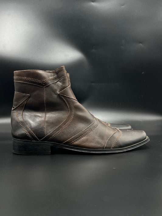 STEVE MADDEN VINTAGE COWBOY CHELSEA BOOTS