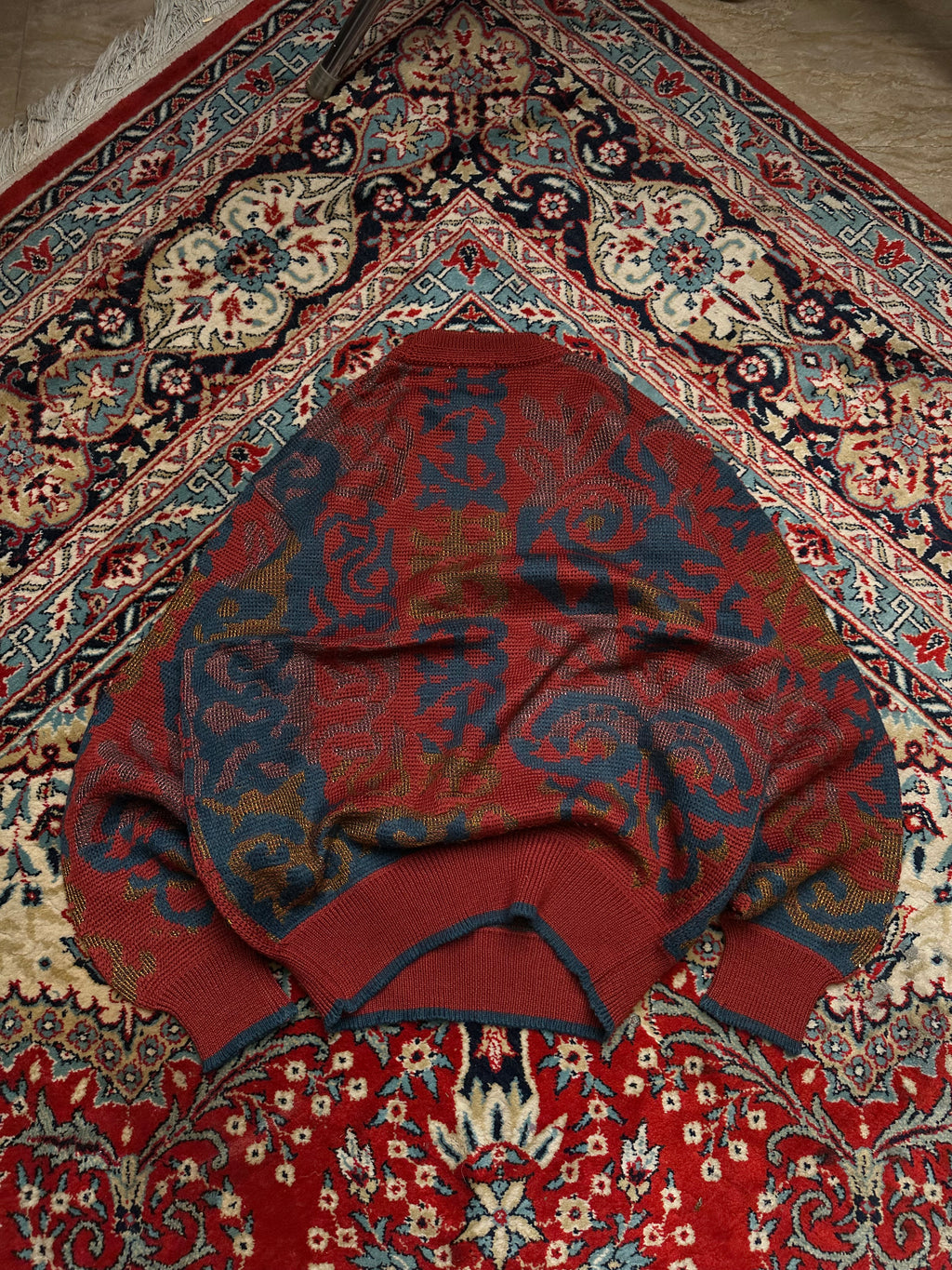 CROCODILE VINTAGE RELAXED FIT KNITTED SWEATER