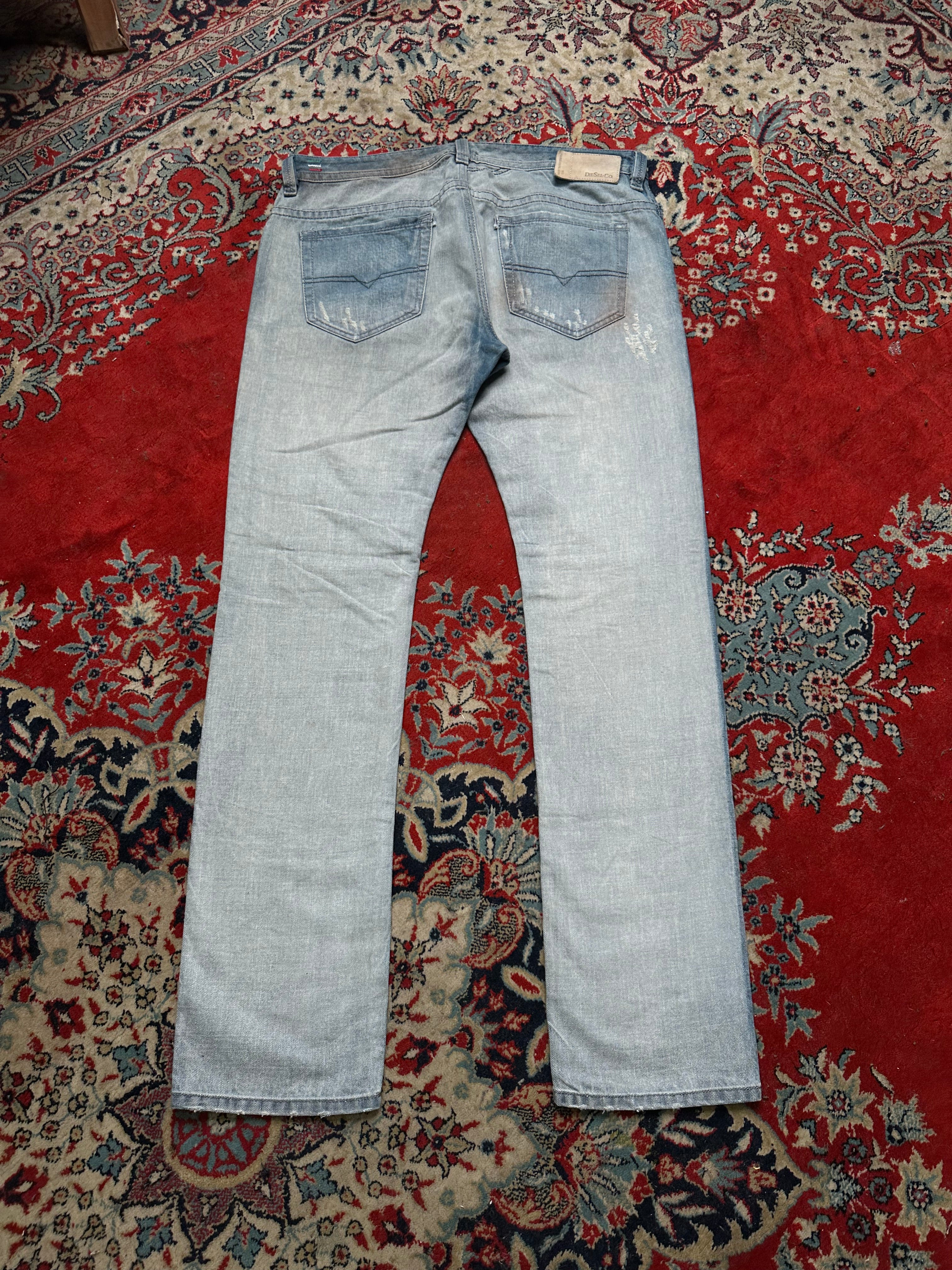 DIESEL THAVAR(SLIM FIT) LIGHT BLUE WASHED NON-STRETCH JEANS