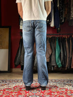 Uniqlo Jeans Medium Blue Wash Straight FIT Jeans - 34