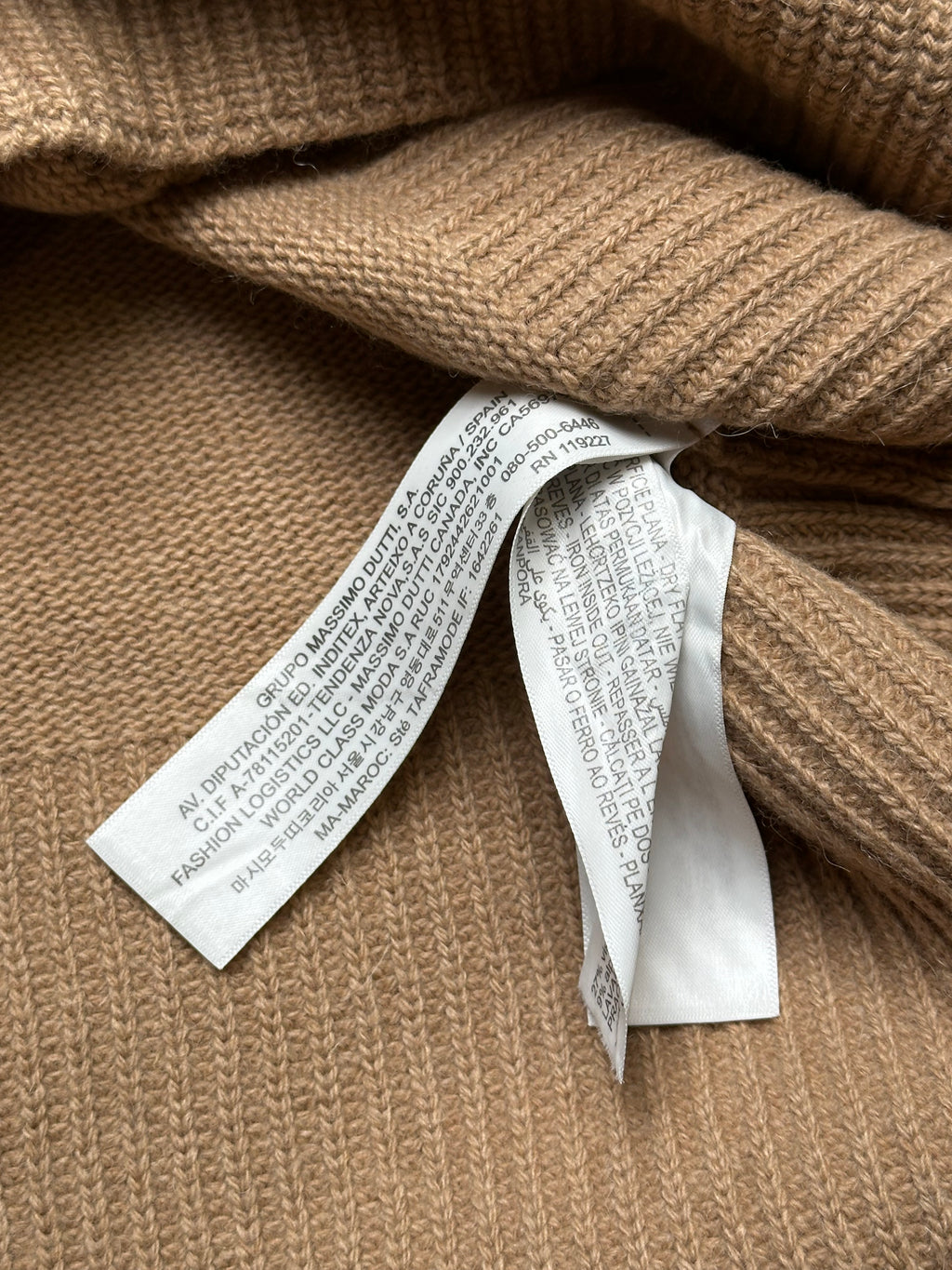 MOSSIMO DUTTI RELAXED WOOL SWEATER