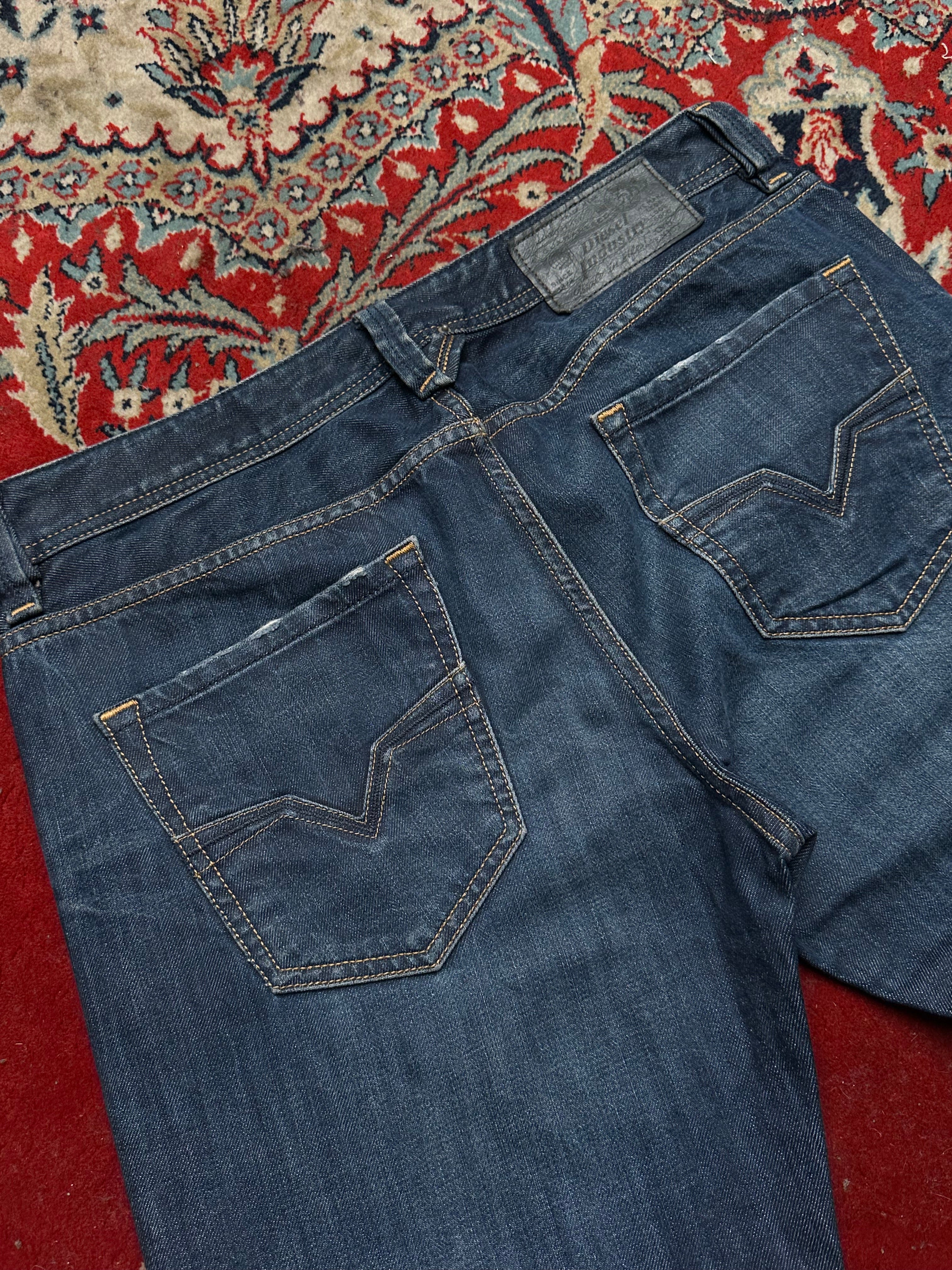 DIESEL LARKEE(STRAIGHT FIT) WASHED INDIGO NON-STRETCH DENIM PANTS