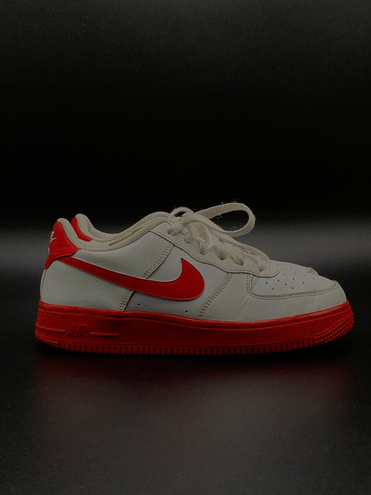 AIR FORCE 1S WHITE/RED